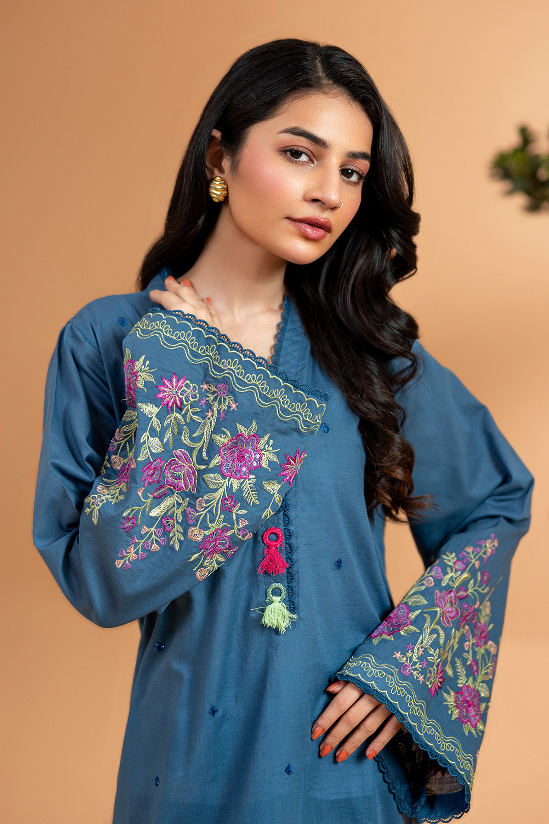 Embroidered Kurta Trouser - 2680