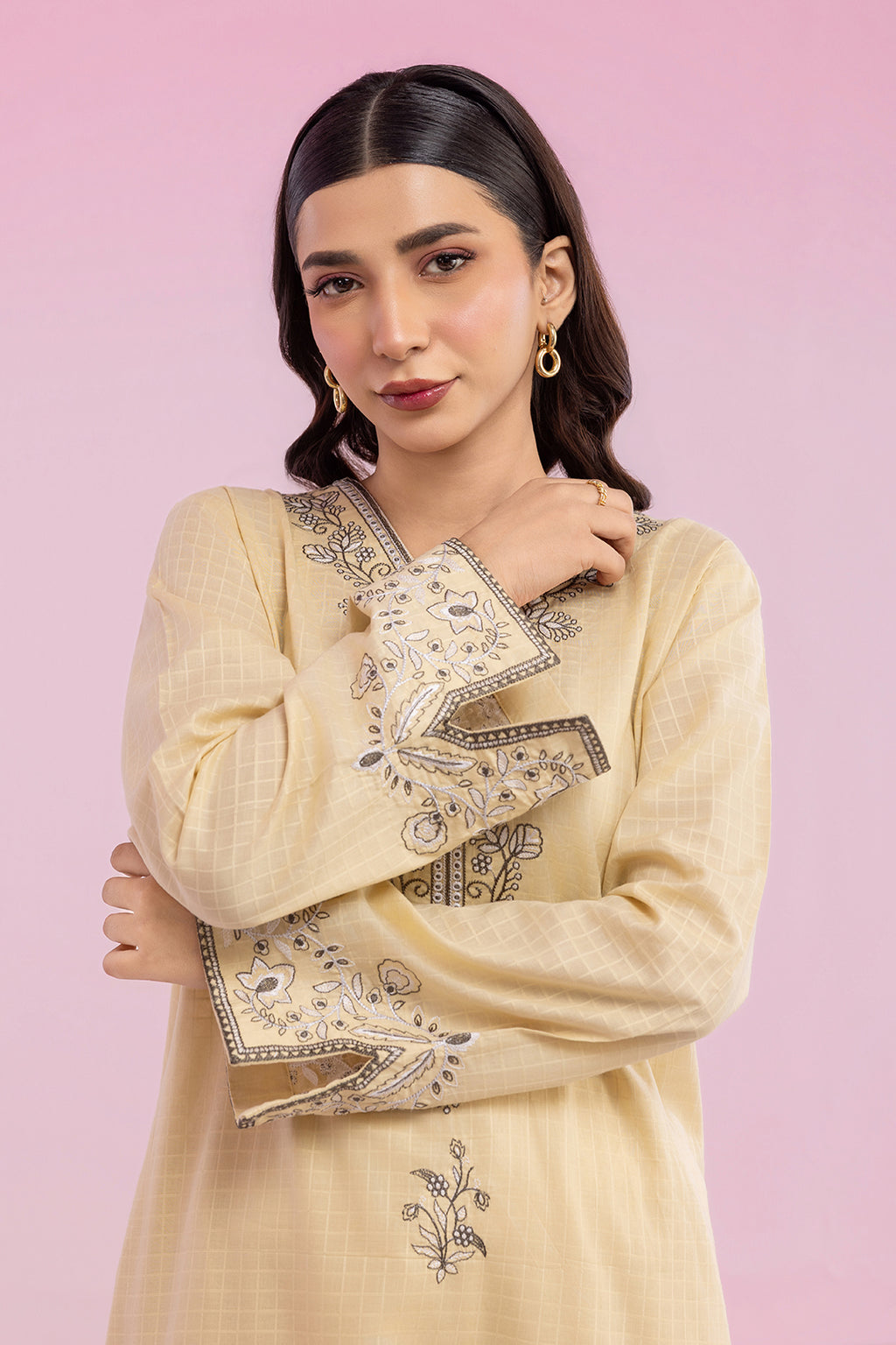 Embroidered Kurta Trouser - 2829