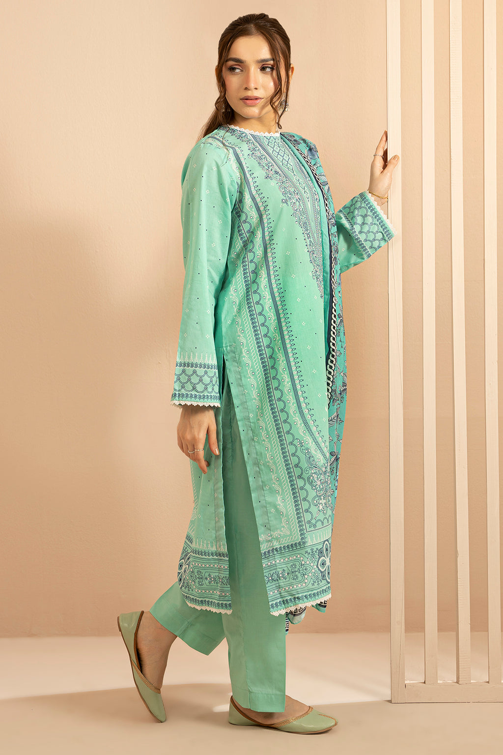 Kurta Dupatta Trouser - 1450