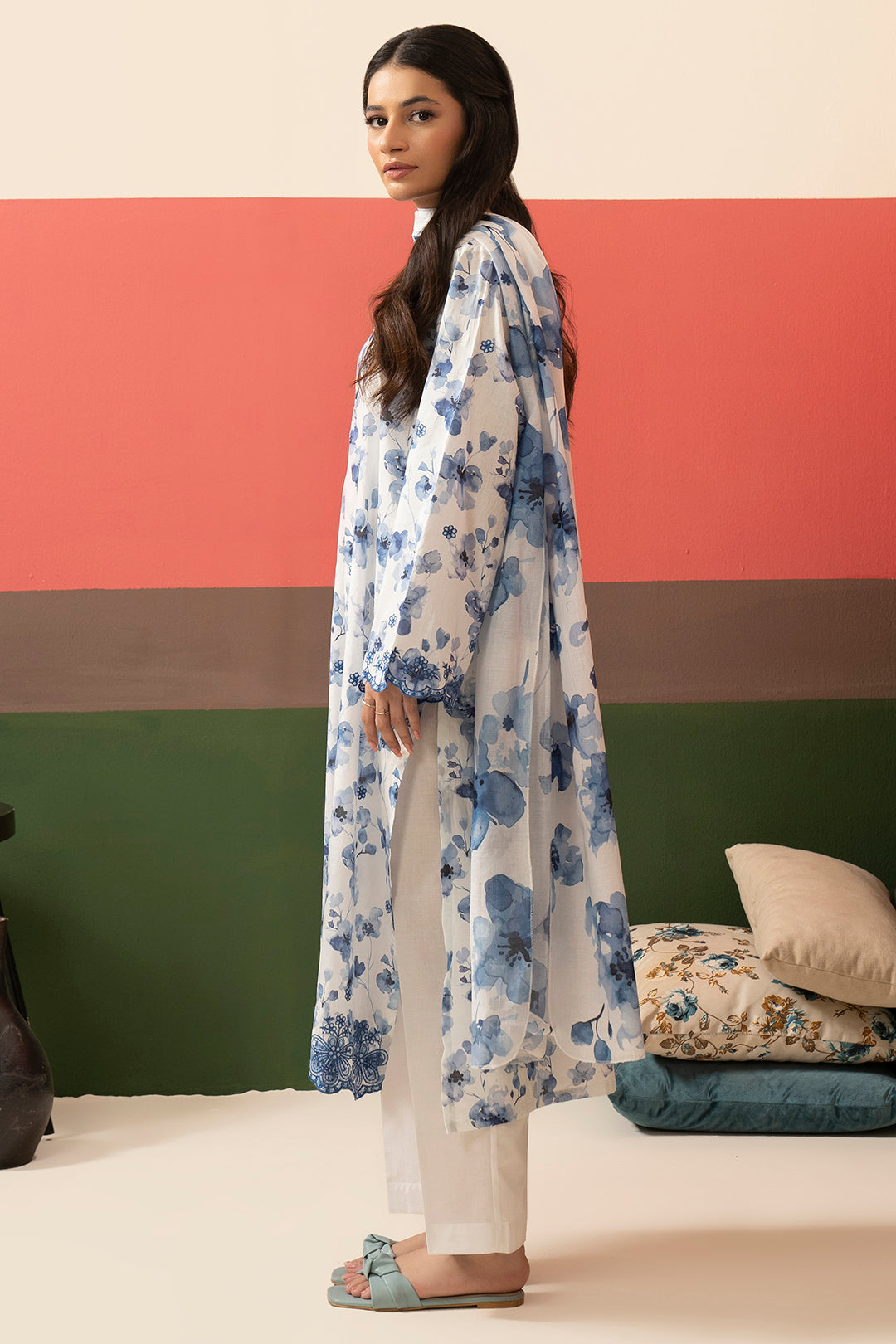 Embroidered Kurta Dupatta Trouser - 1522