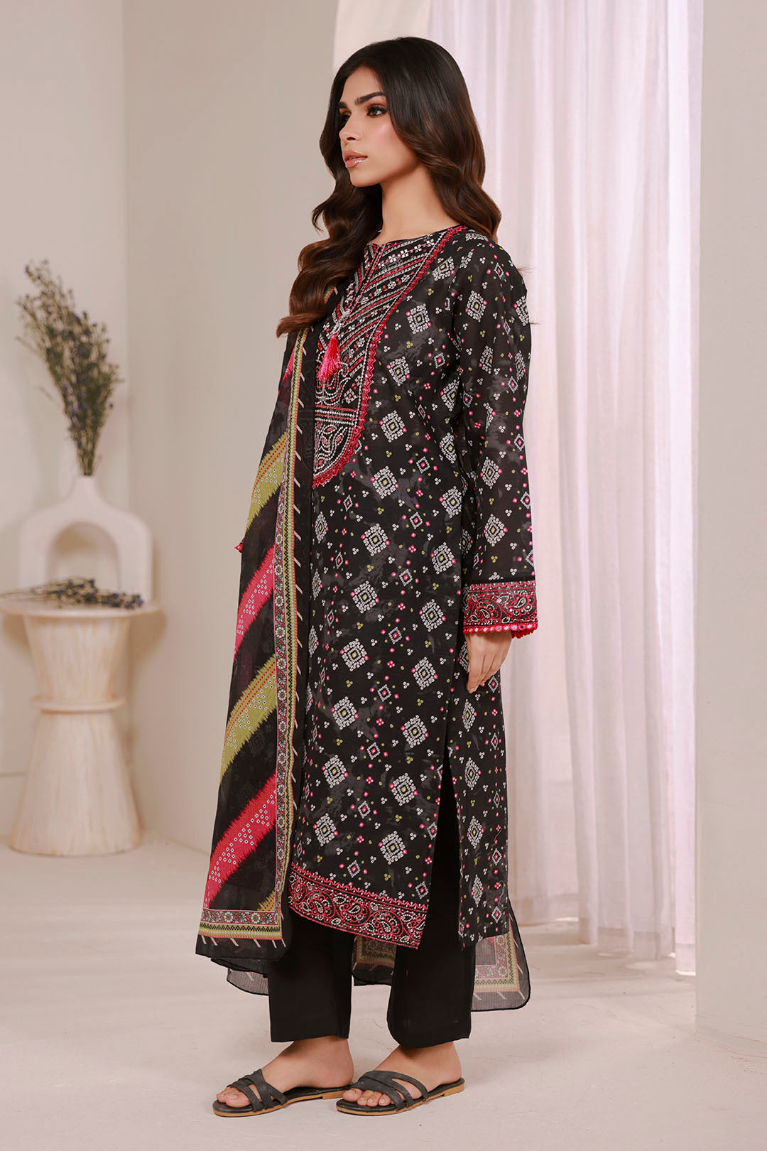 Embroidered Kurta Dupatta Trouser - 1633