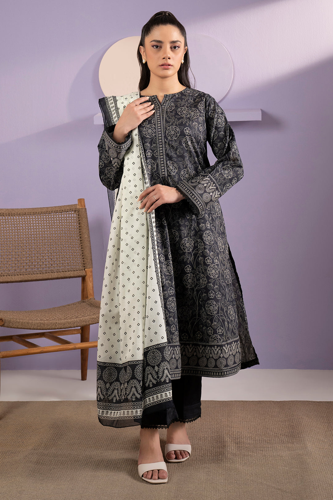 Kurta Dupatta Trouser - 1702