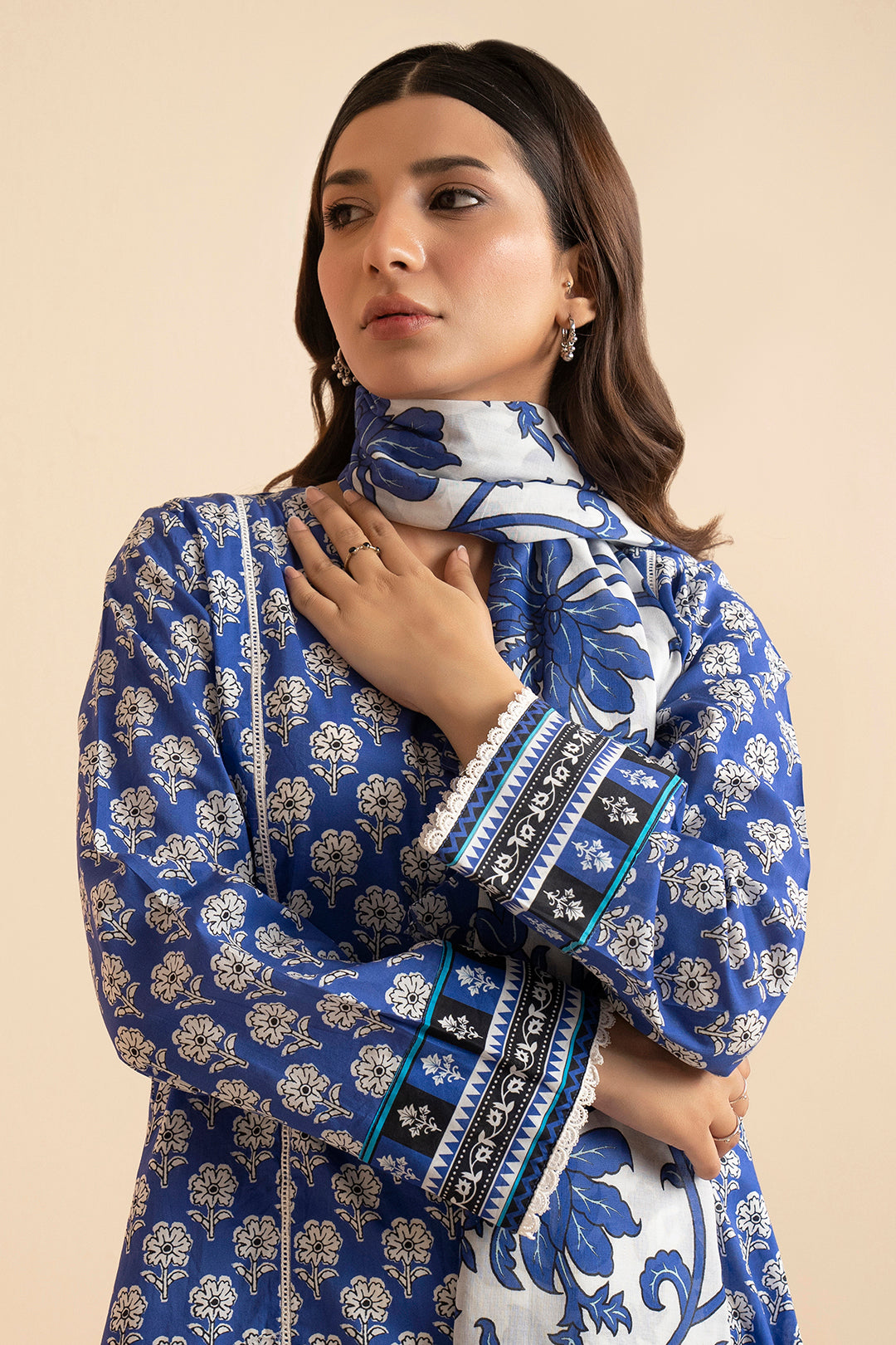 Kurta Dupatta Trouser - 1925