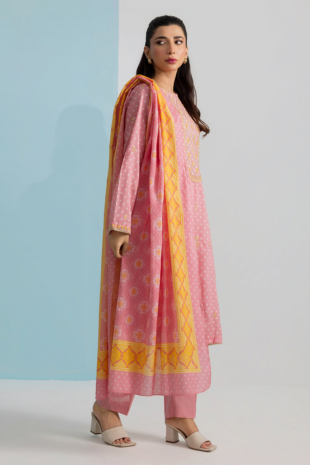 Embroidered Kurta Dupatta Trouser - 1937
