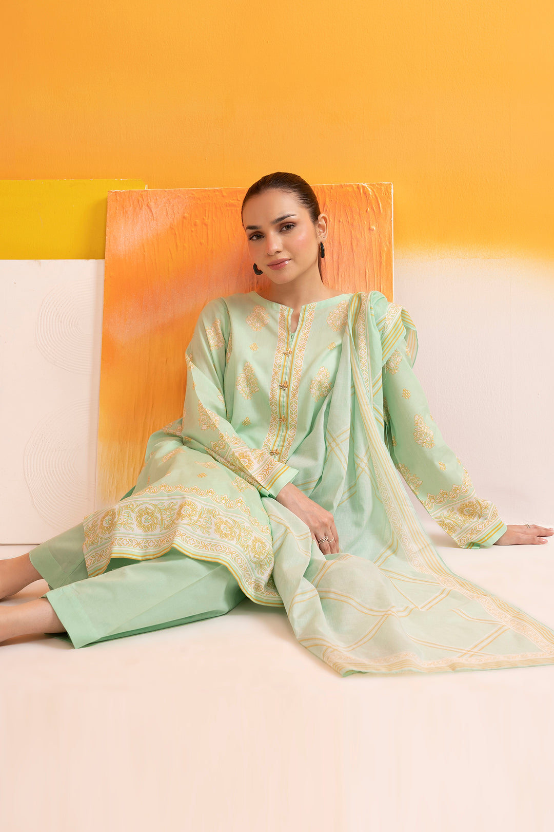 Kurta Dupatta Trouser - 1982
