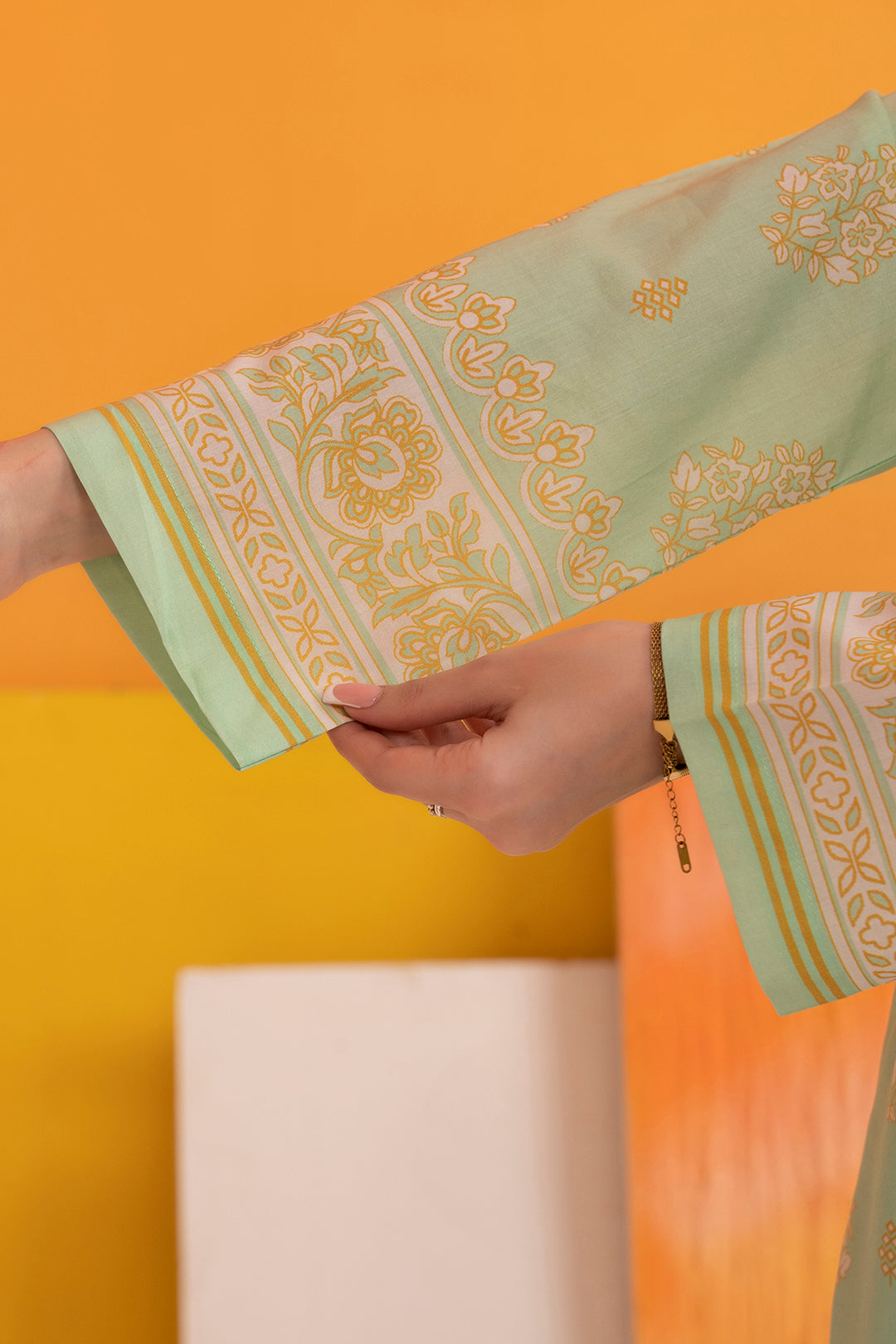 Kurta Dupatta Trouser - 1982