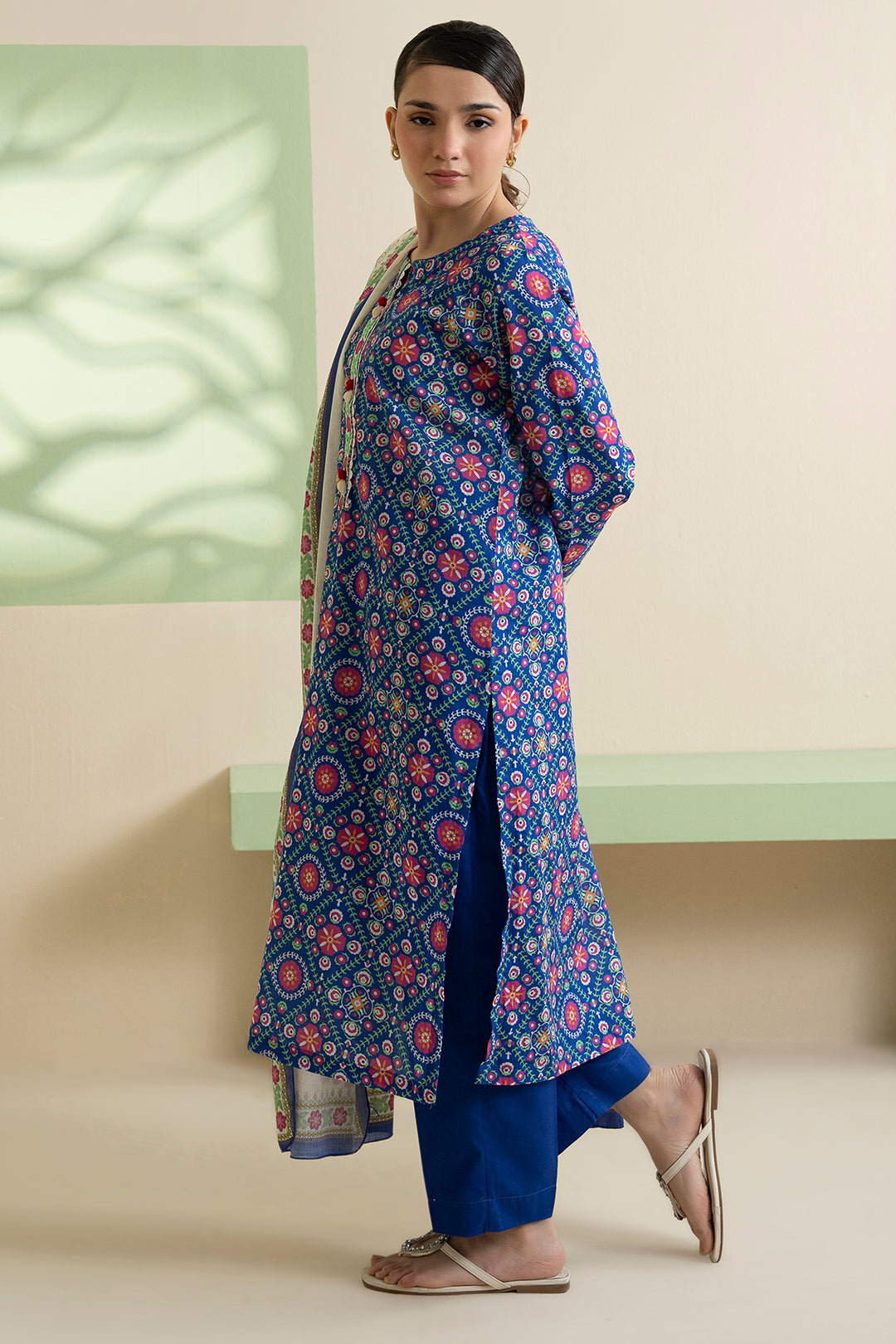 Kurta Dupatta Trouser - 1983