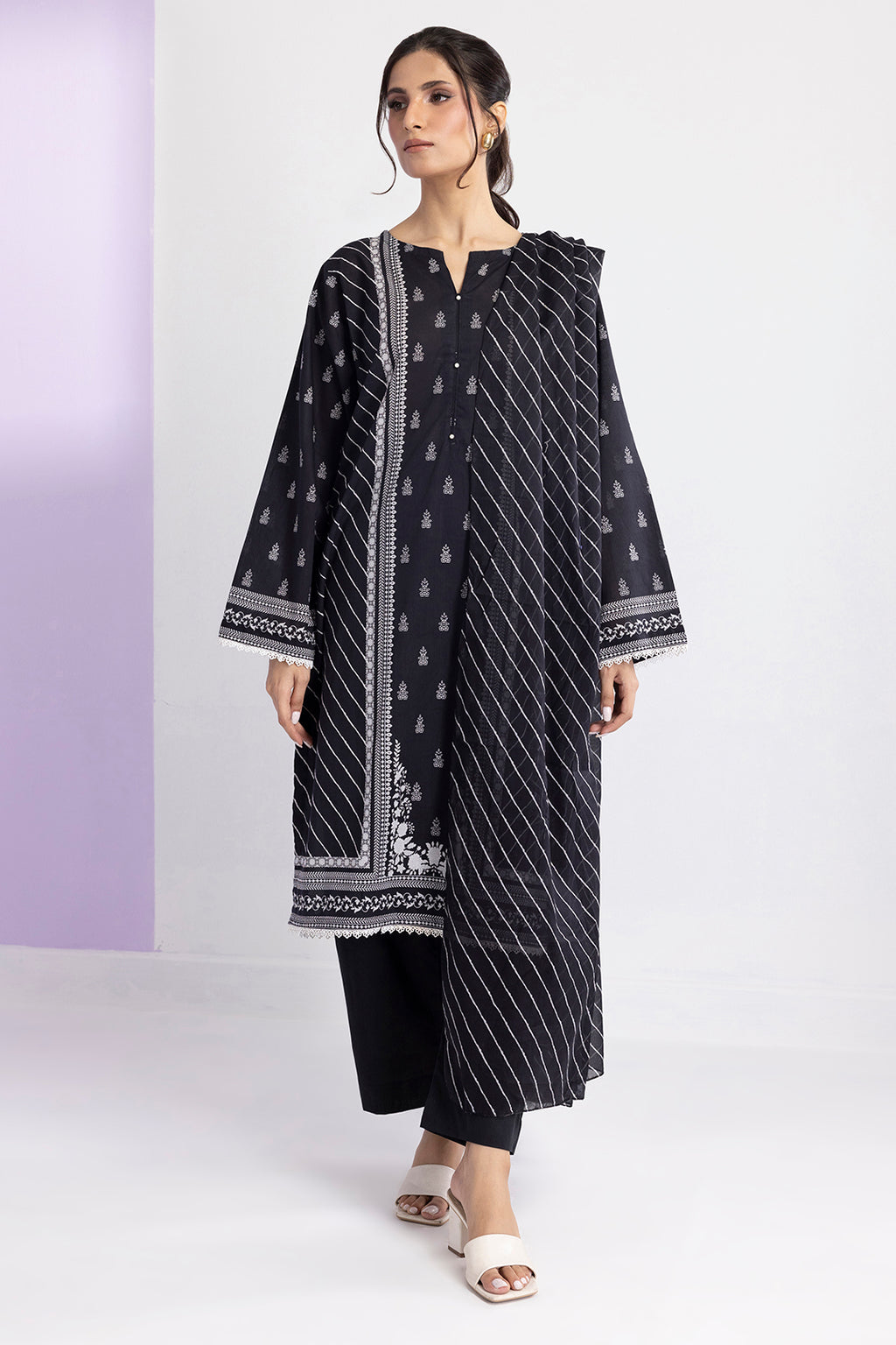 Kurta Dupatta Trouser - 2190