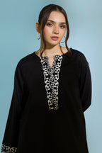 Embroidered Kurta Trouser - 2598