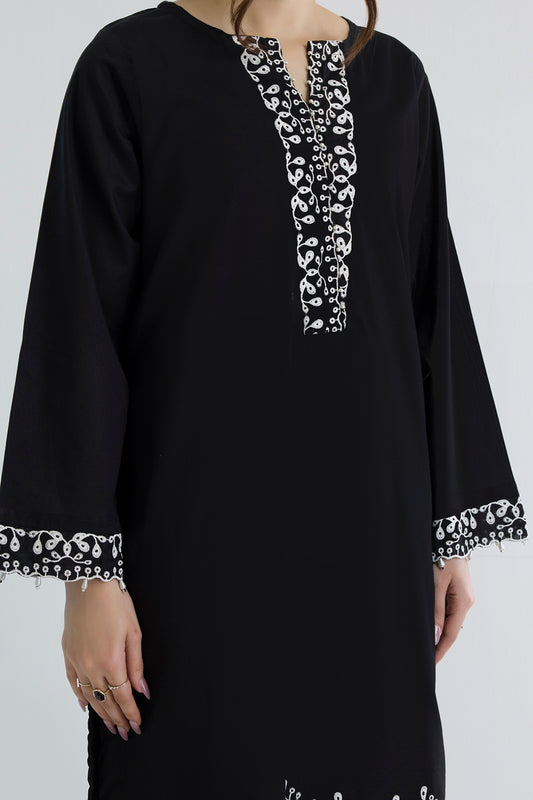 Embroidered Kurta Trouser - 2598
