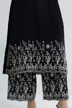 Embroidered Kurta Trouser - 2598