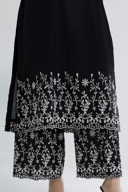 Embroidered Kurta Trouser - 2598