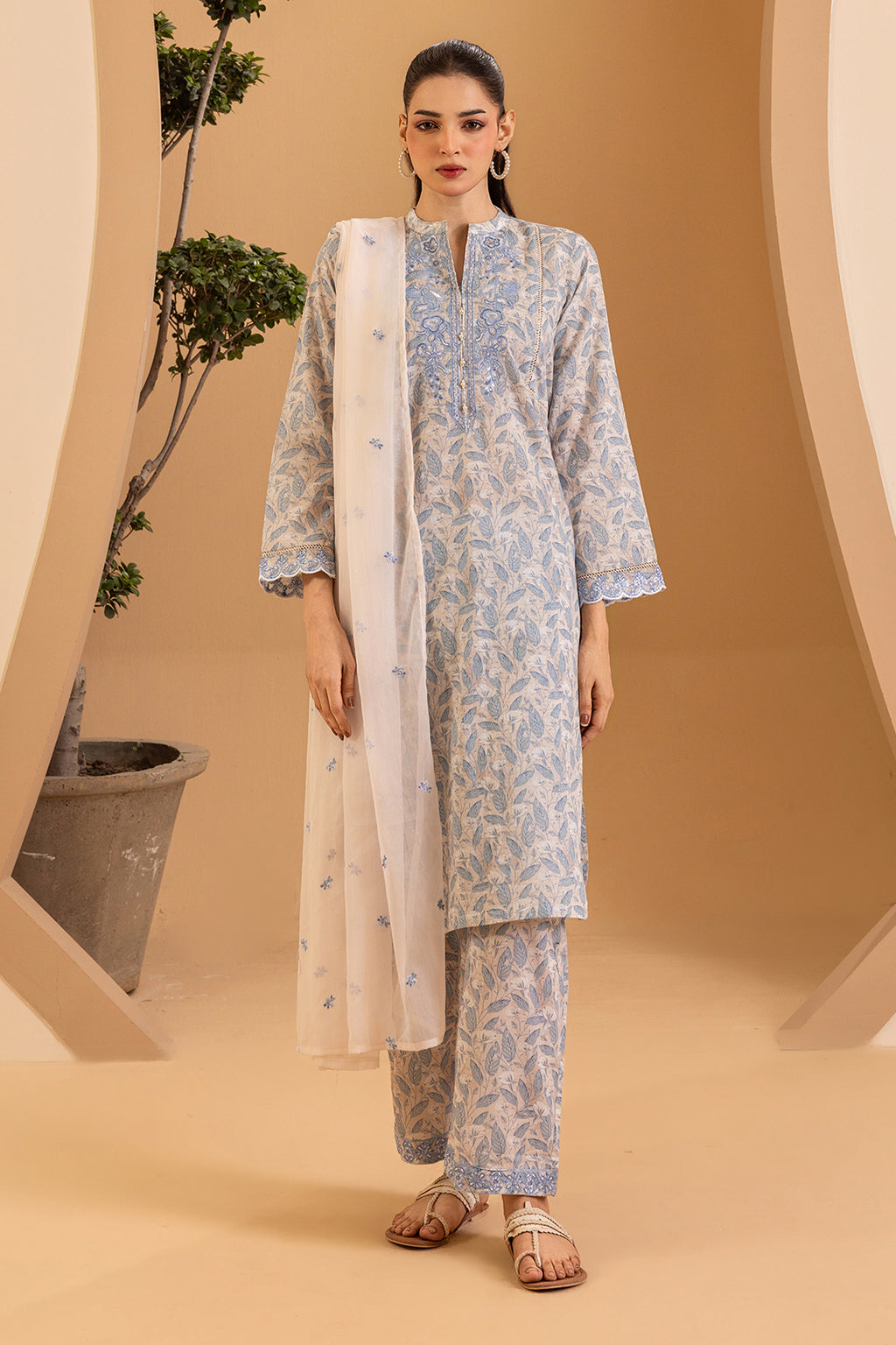 Embroidered Kurta Dupatta Trouser - 2652