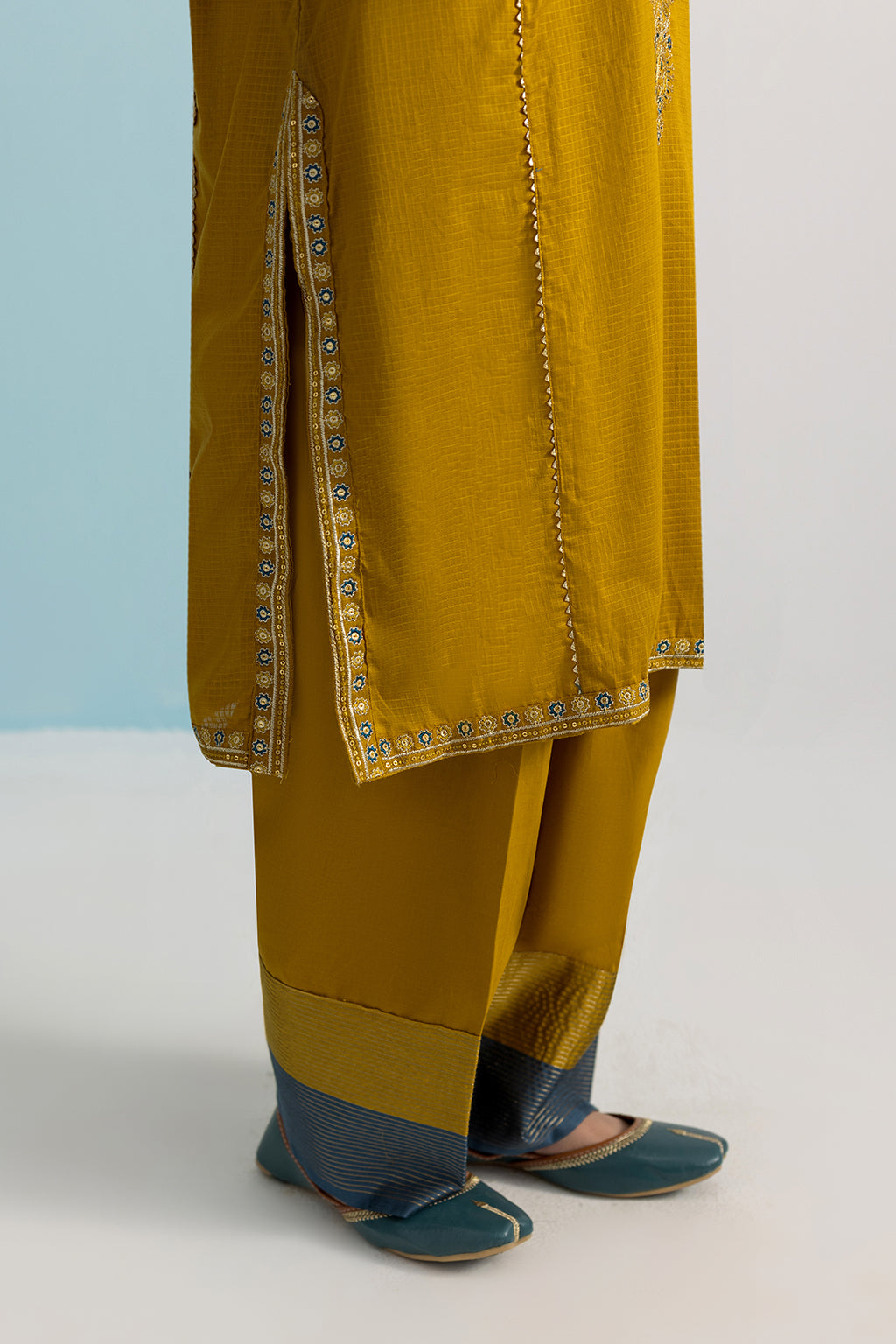 Embroidered Kurta Dupatta Trouser - 2666