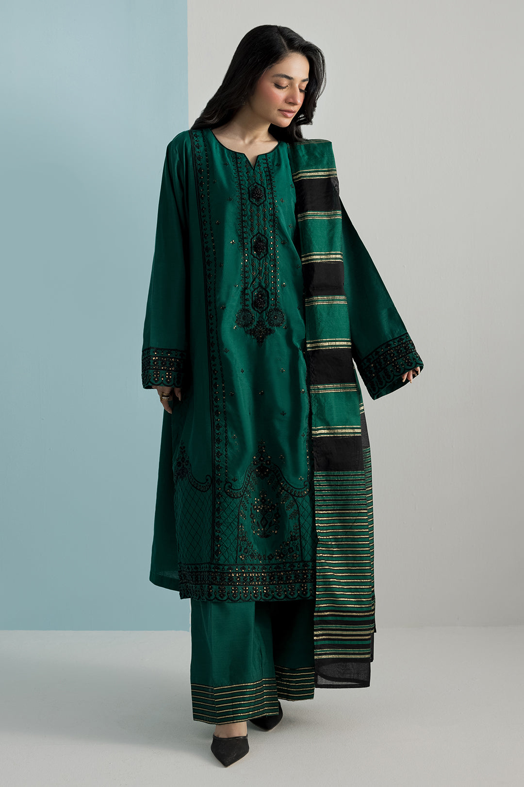 Embroidered Kurta Dupatta Trouser - 2687