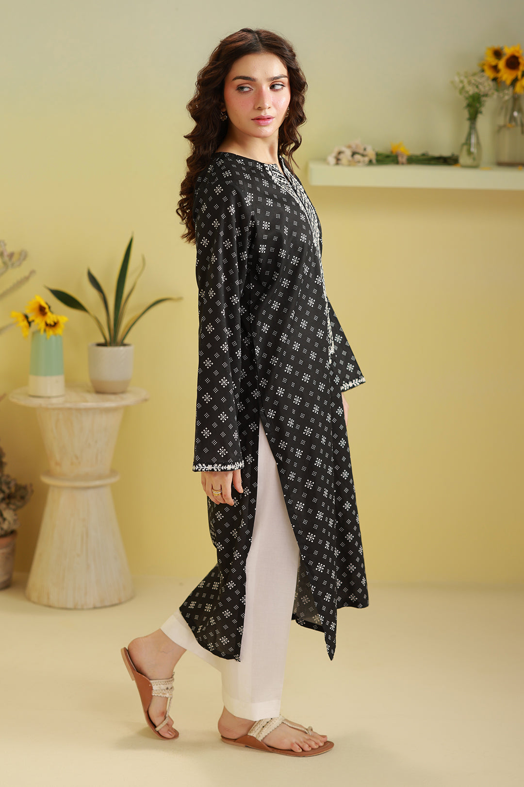 Embroidered Kurta - 2006