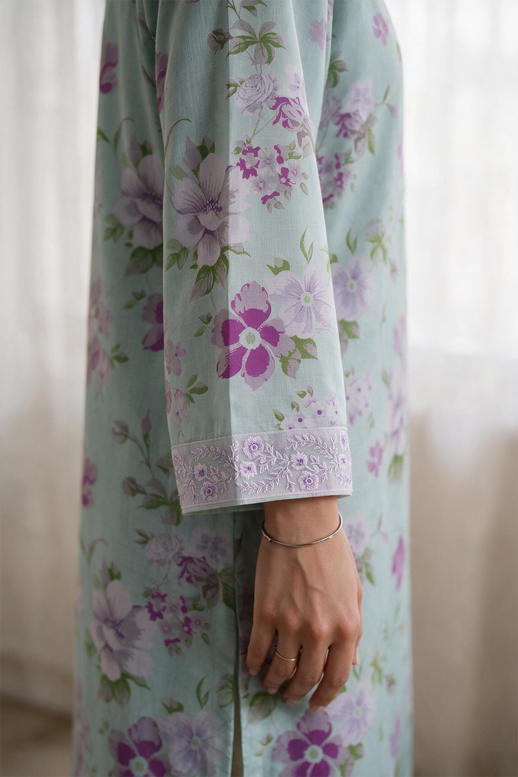 Embroidered Kurta - 2280