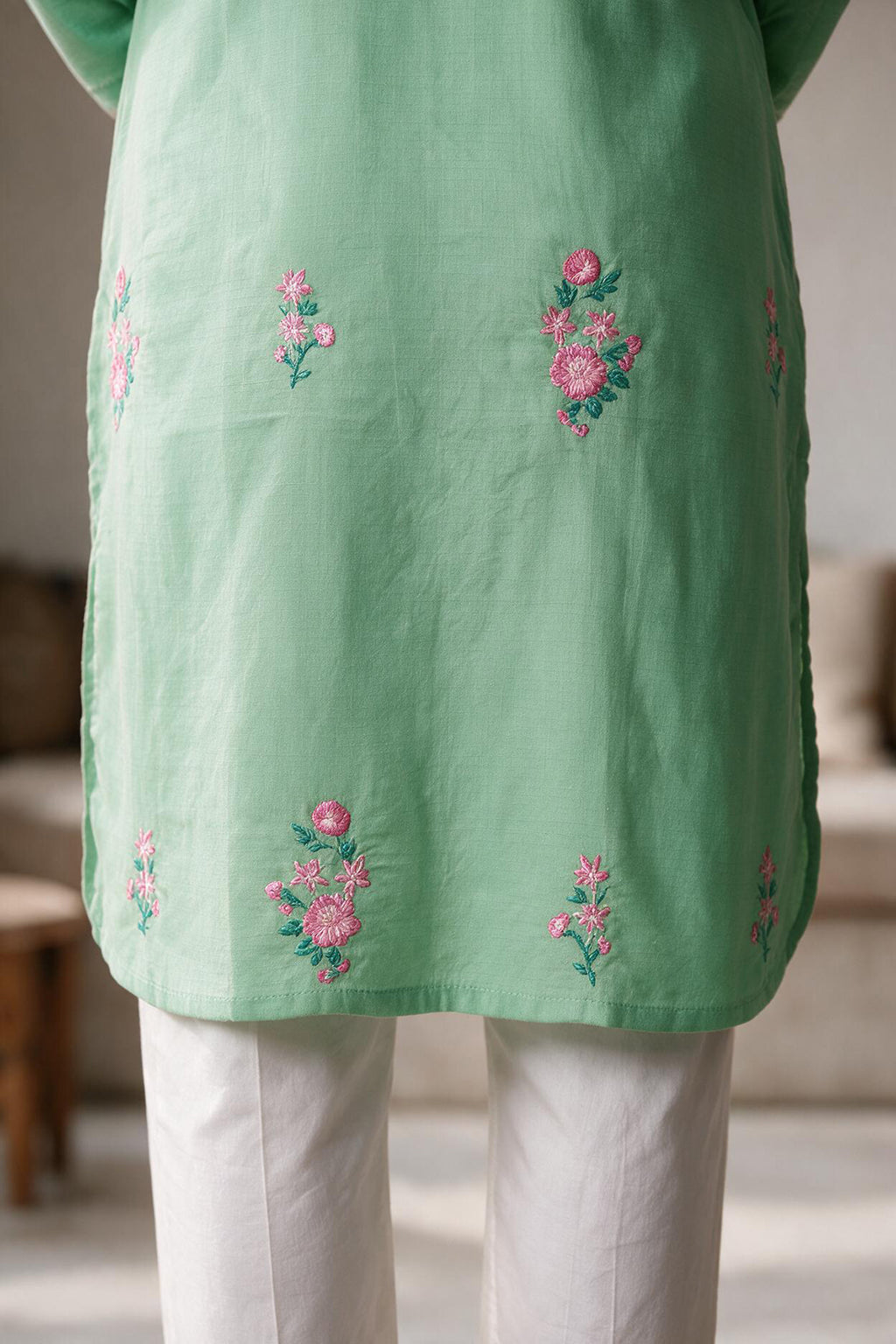 Embroidered Kurta - 2578