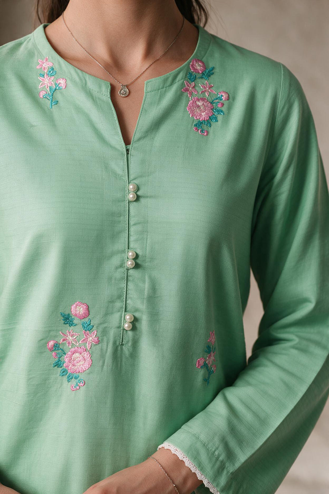 Embroidered Kurta - 2578