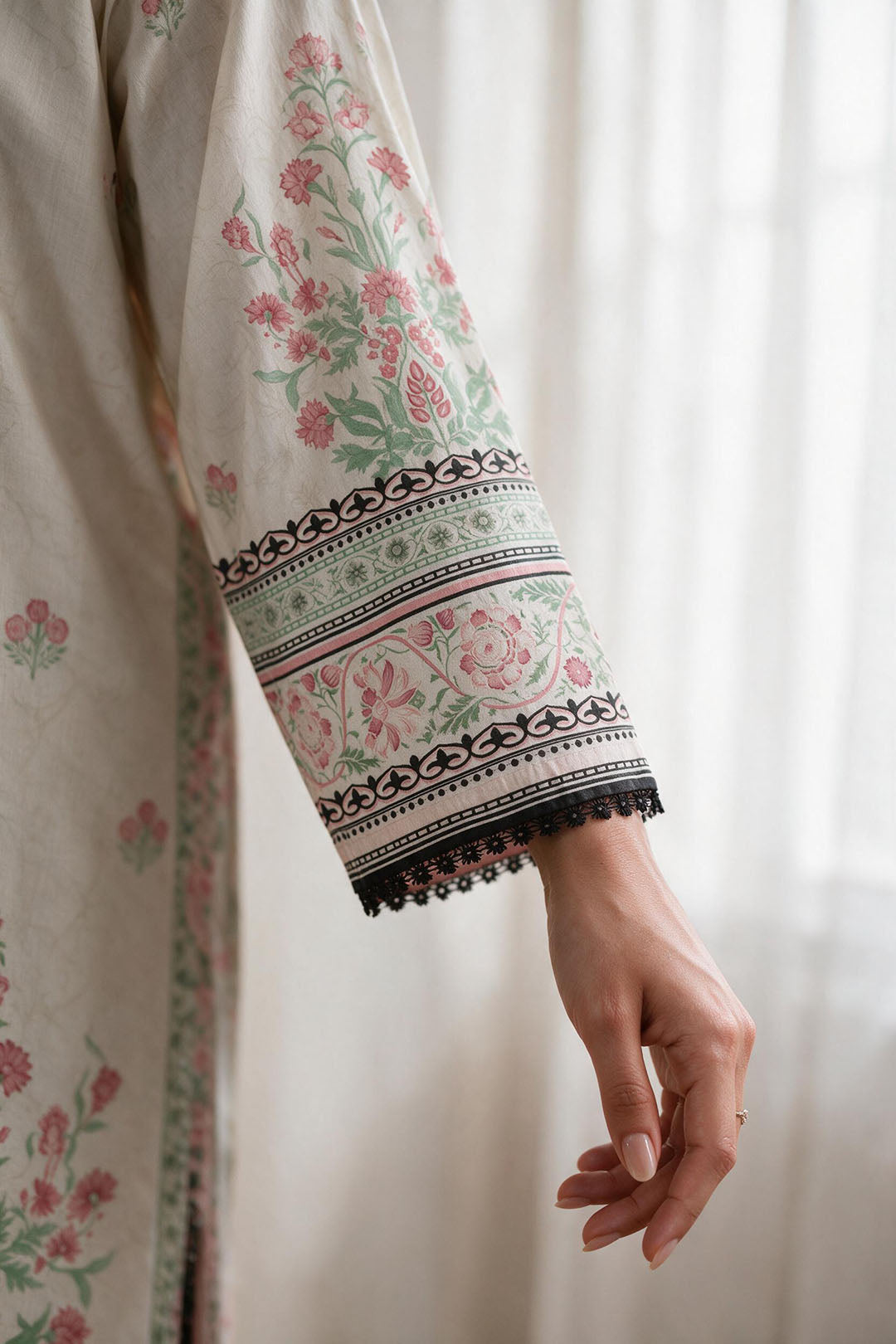 Embroidered Kurta - 2583