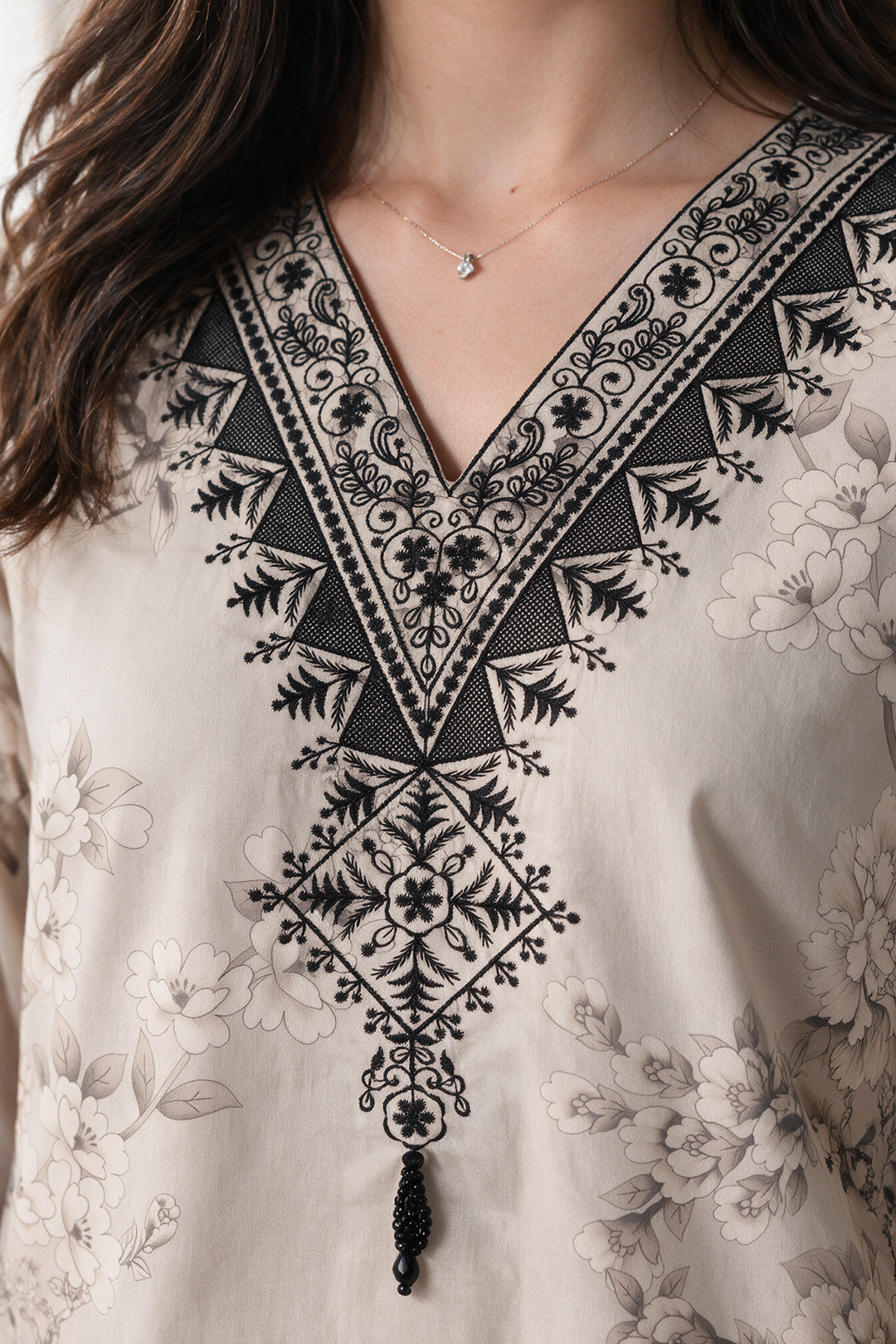 Embroidered Kurta - 2584