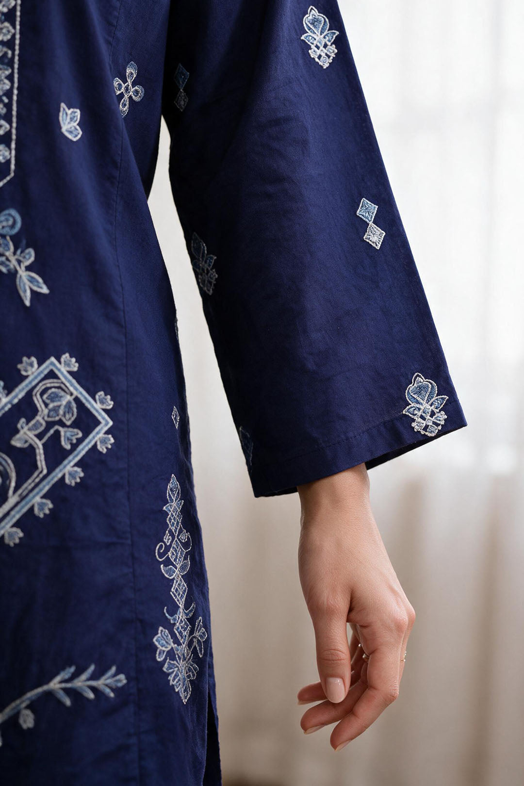 Embroidered Kurta - 2599