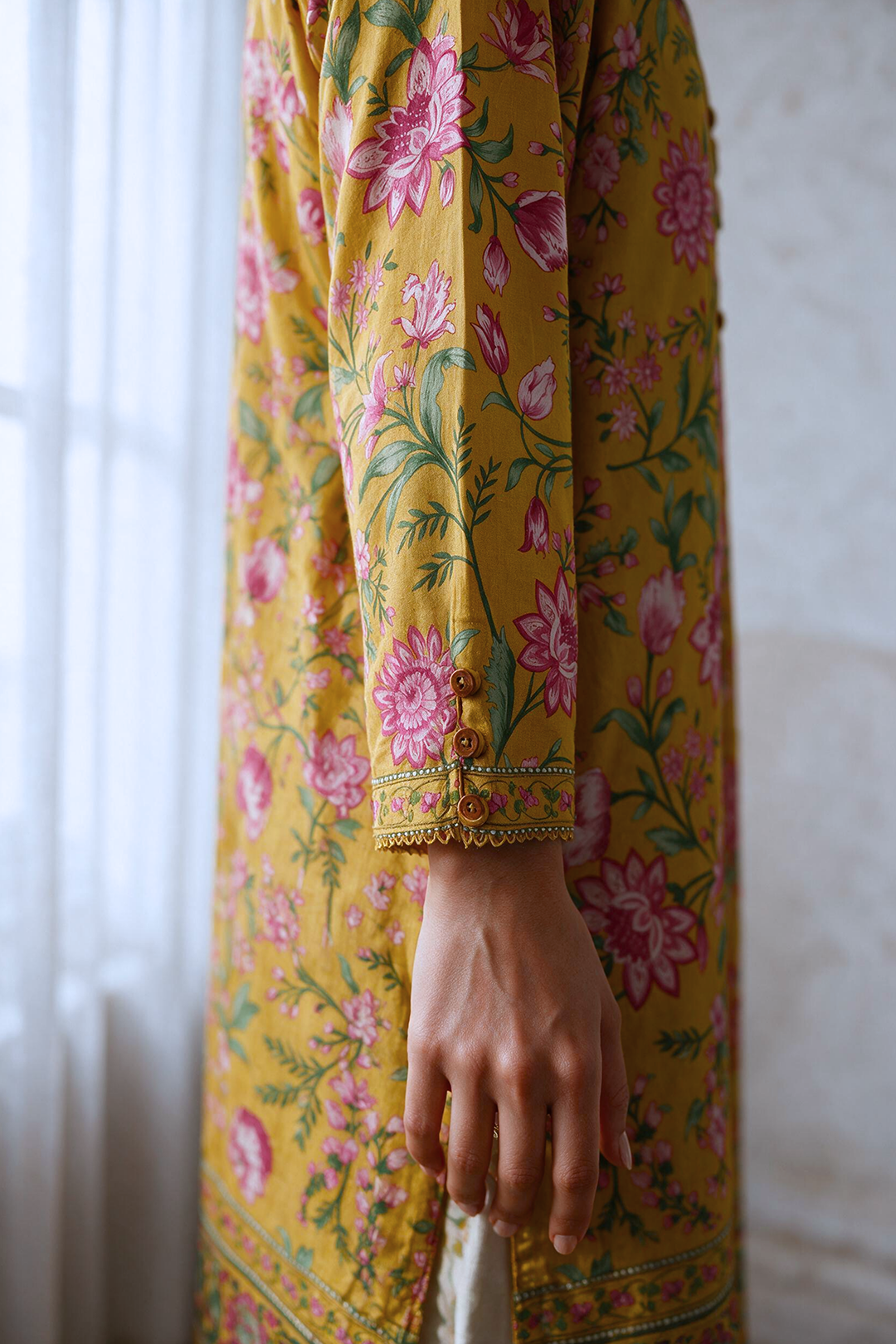 Embroidered Kurta - 3053