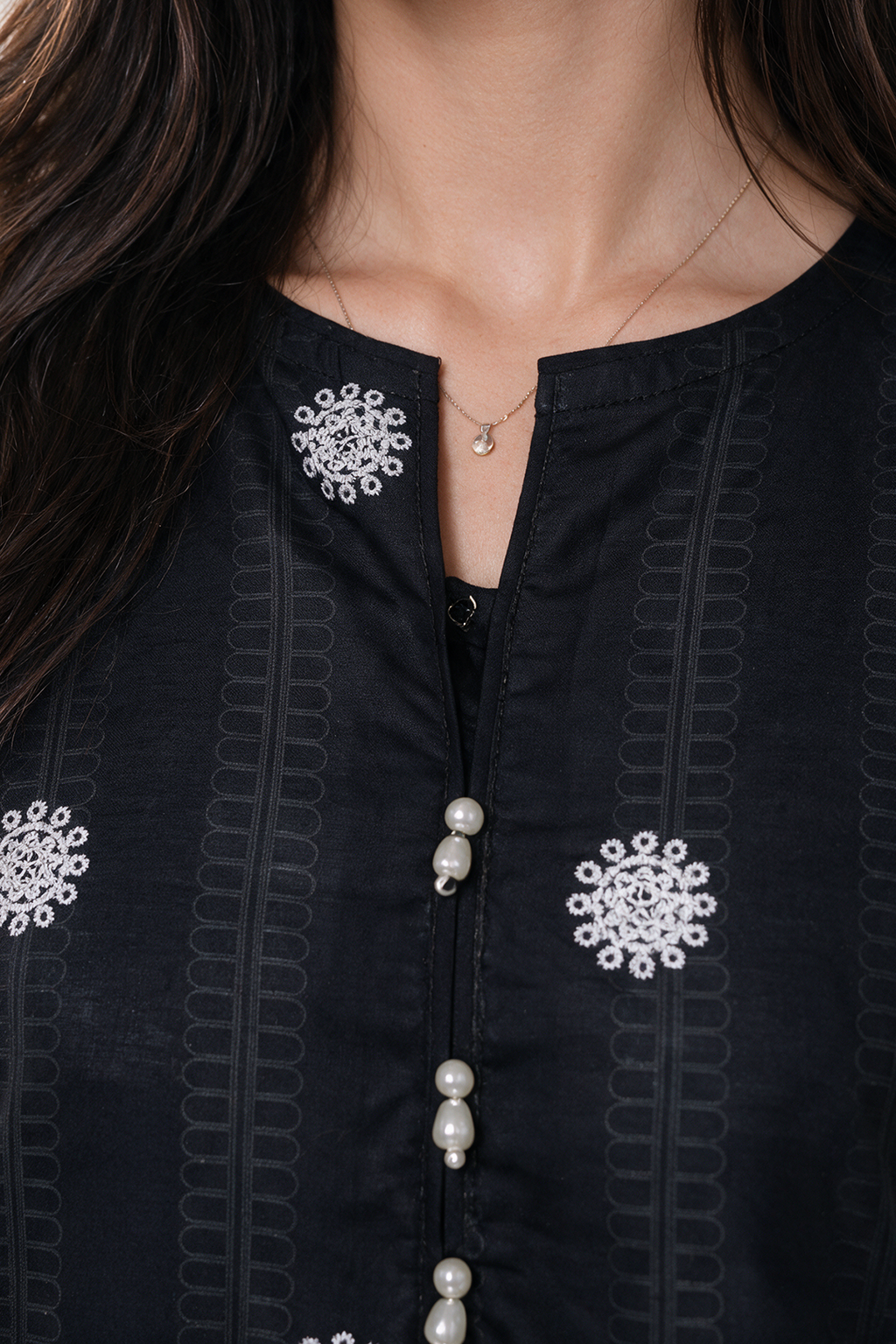Embroidered Kurta Trouser - 2087