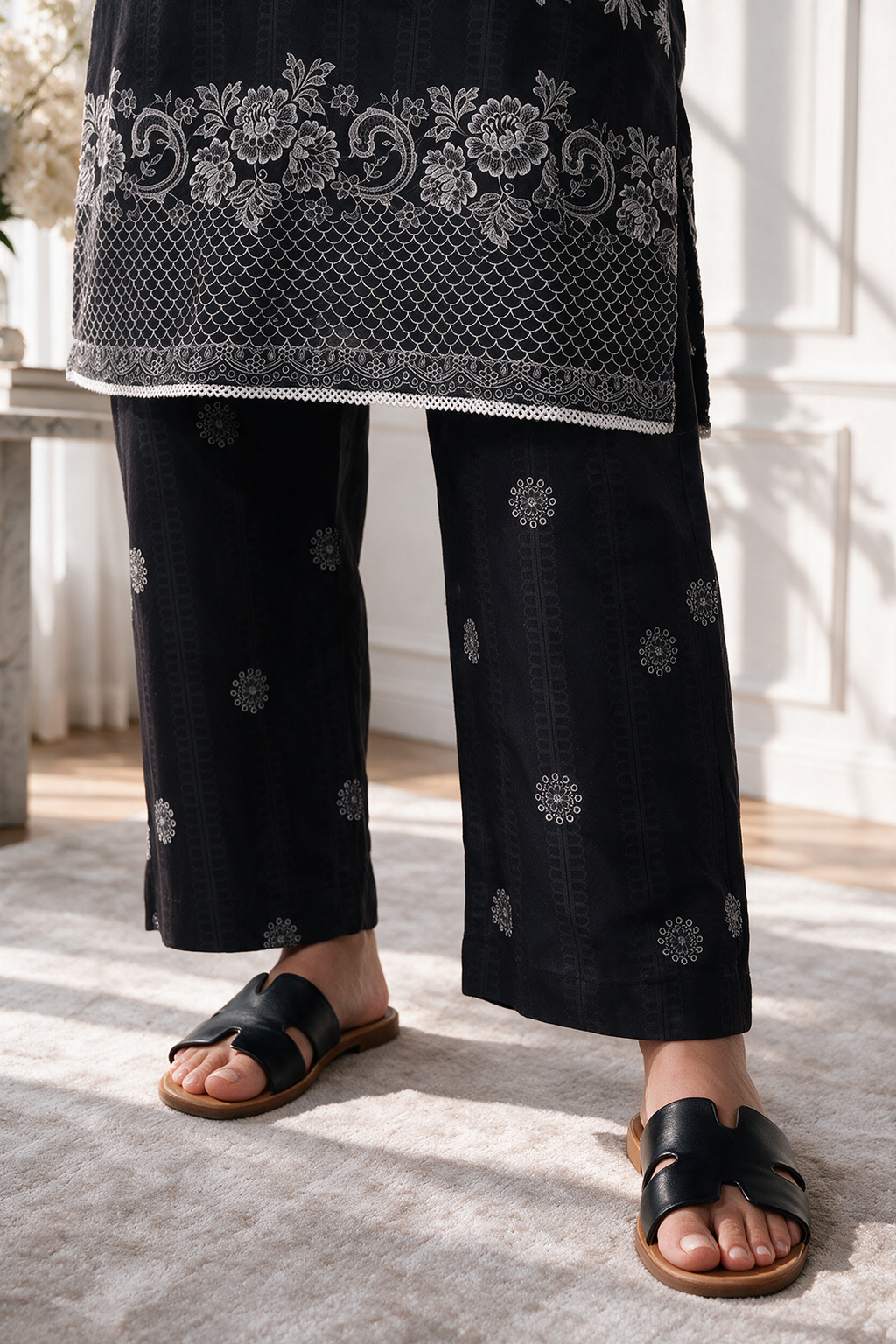 Embroidered Kurta Trouser - 2087
