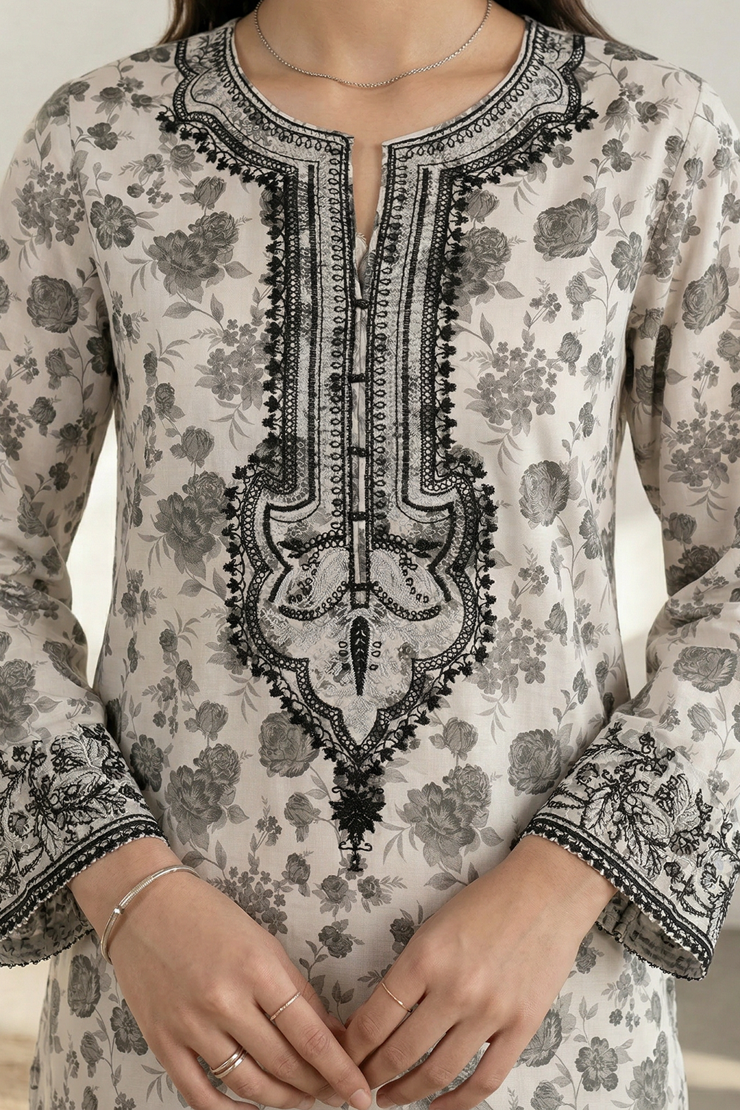 Embroidered Kurta Trouser - 2088