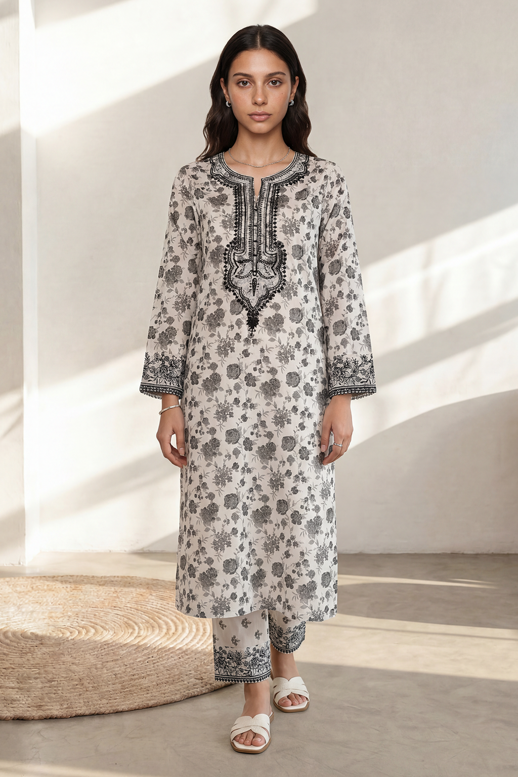 Embroidered Kurta Trouser - 2088