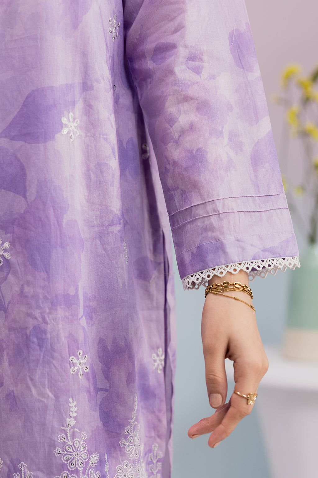 Embroidered Kurta Trouser - 2093