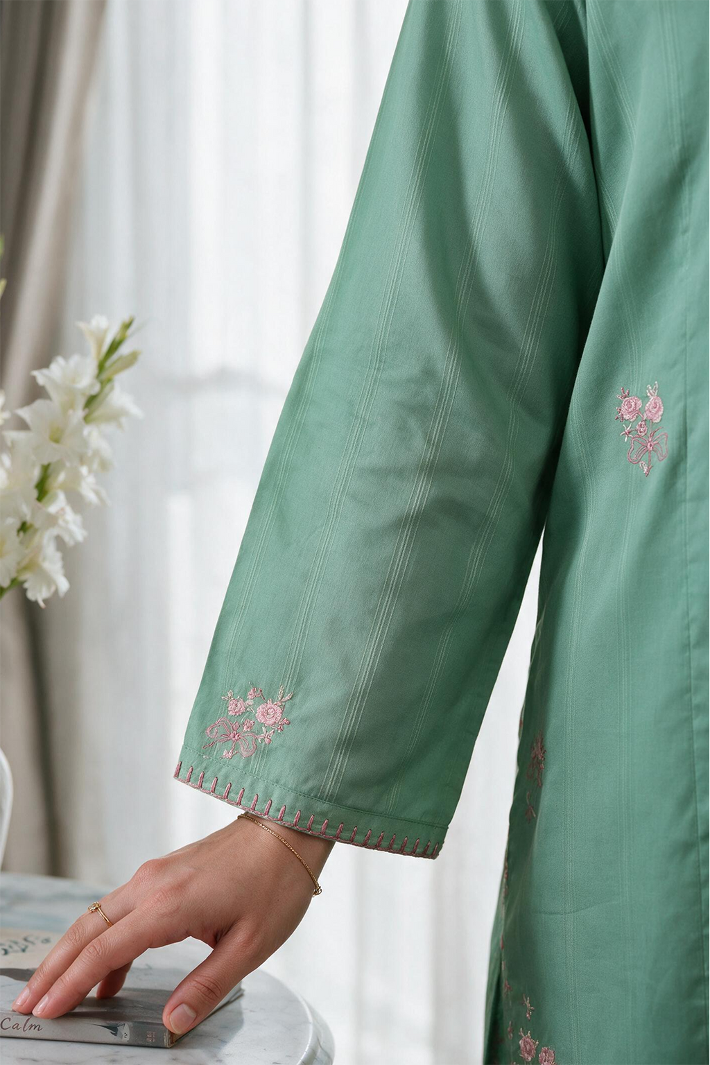 Embroidered Kurta Trouser - 2384