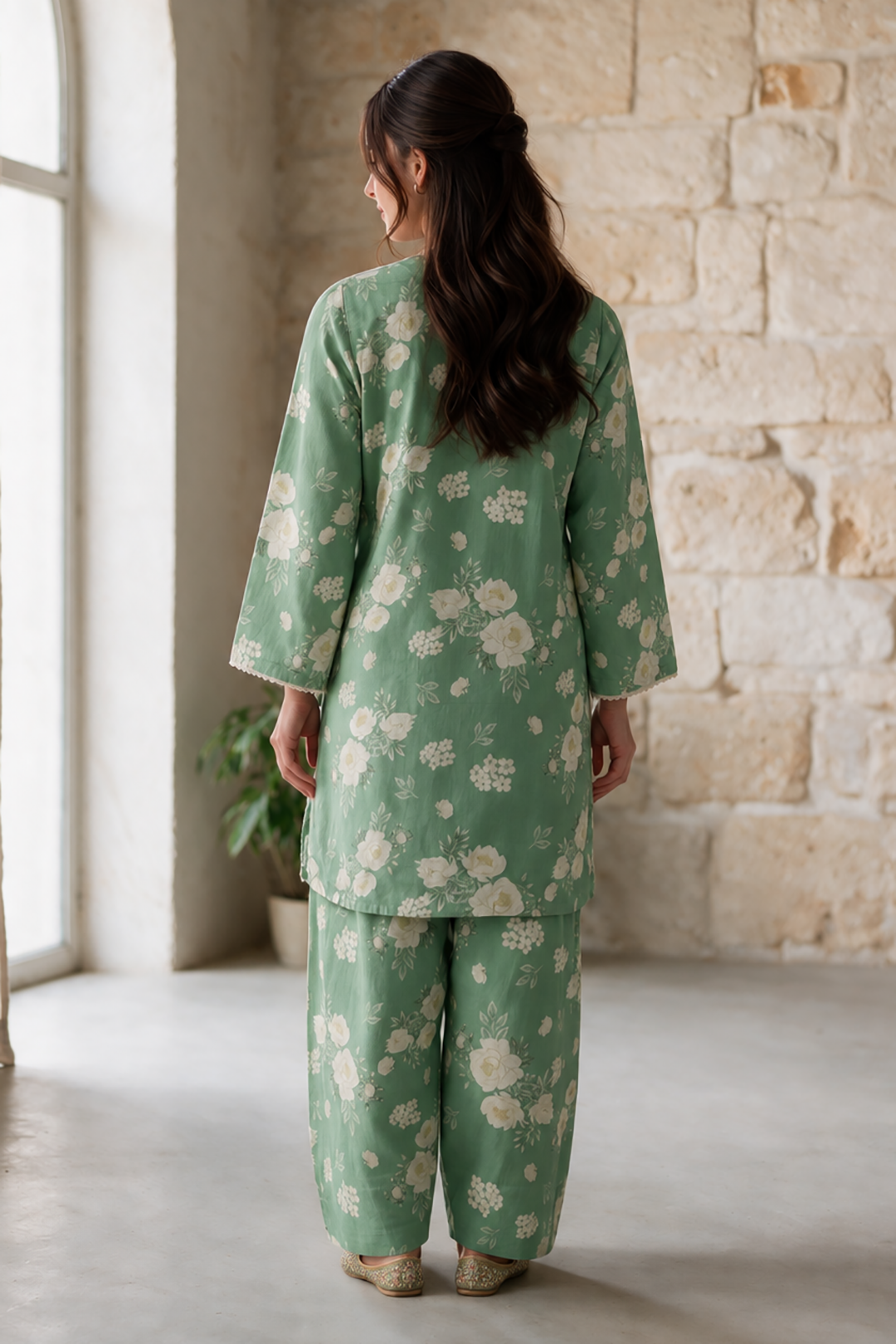 Embroidered Kurta Trouser - 2385