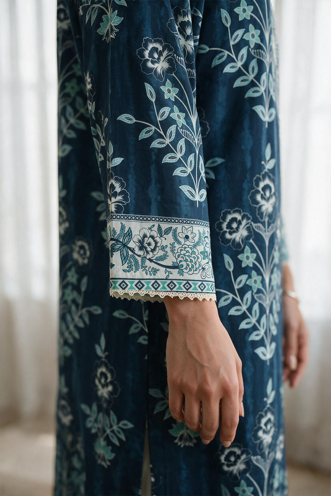 Embroidered Kurta Dupatta - 2425