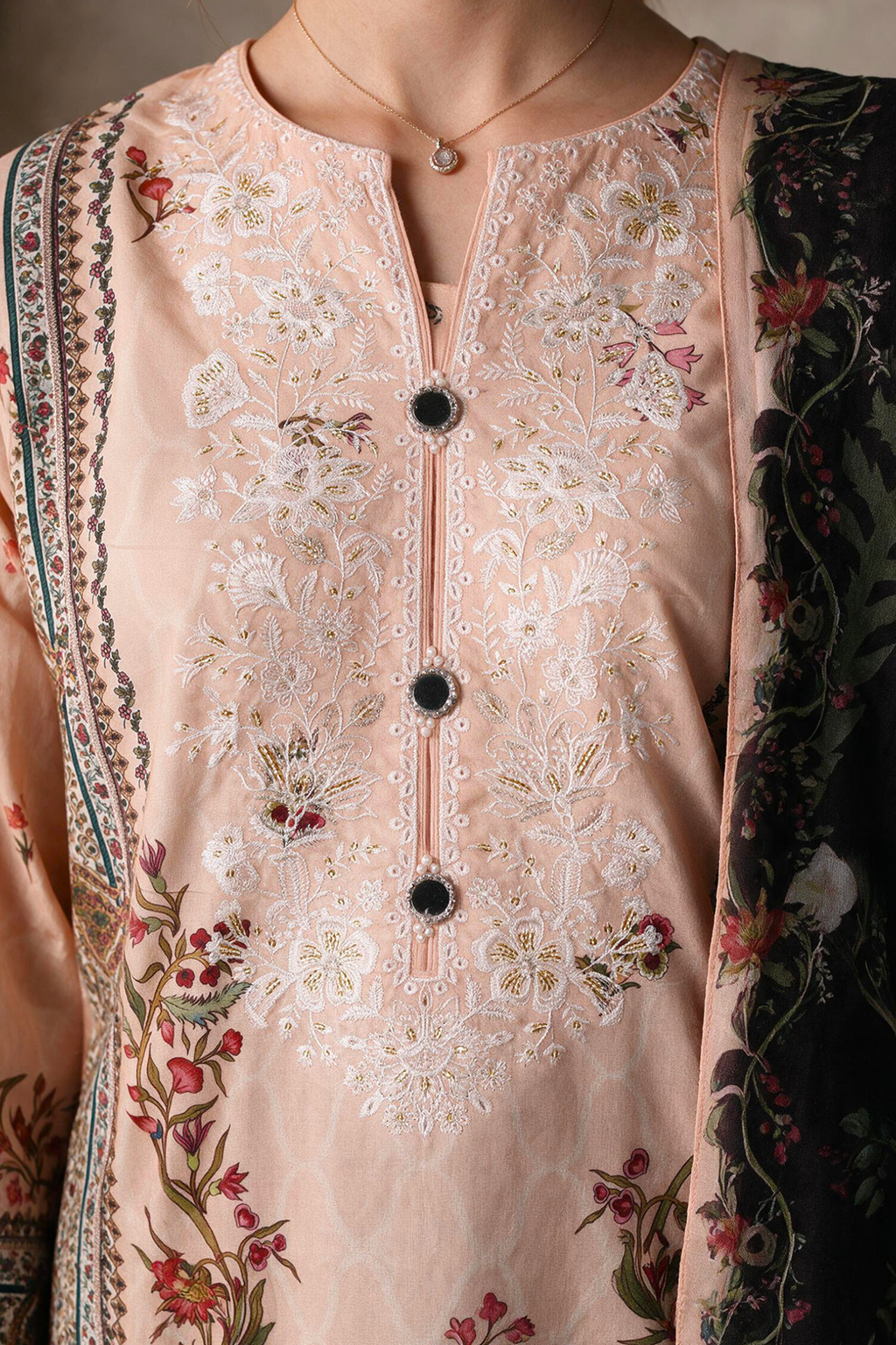 Embroidered Kurta Dupatta - 2669