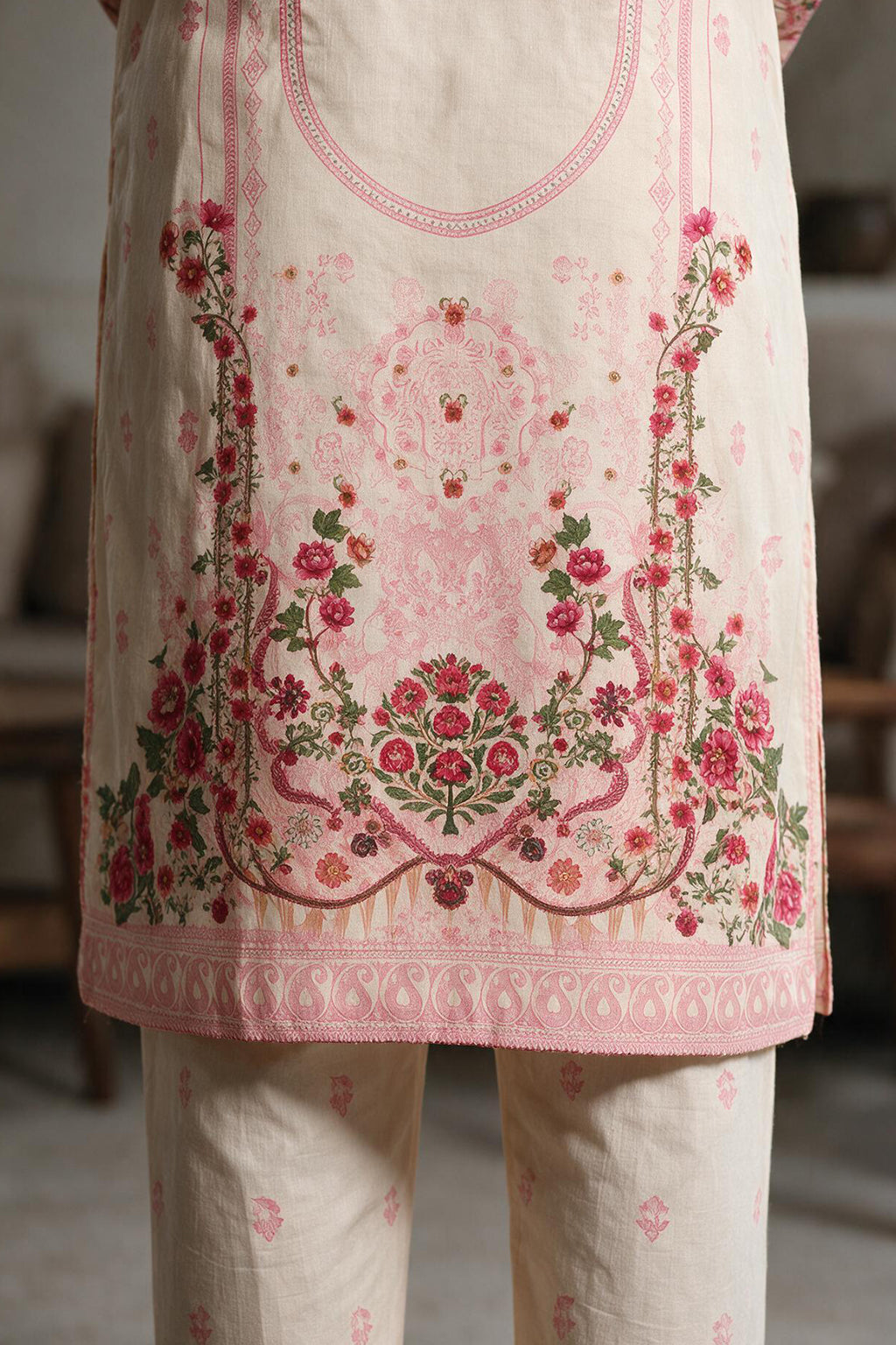 Embroidered Kurta Dupatta - 2671