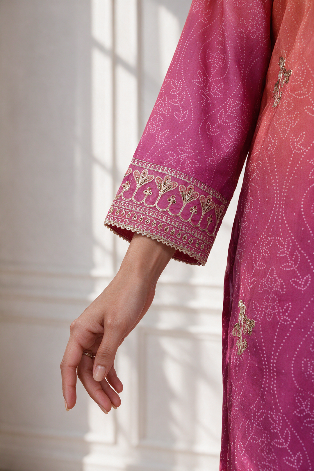 Embroidered Kurta Trouser - 2883
