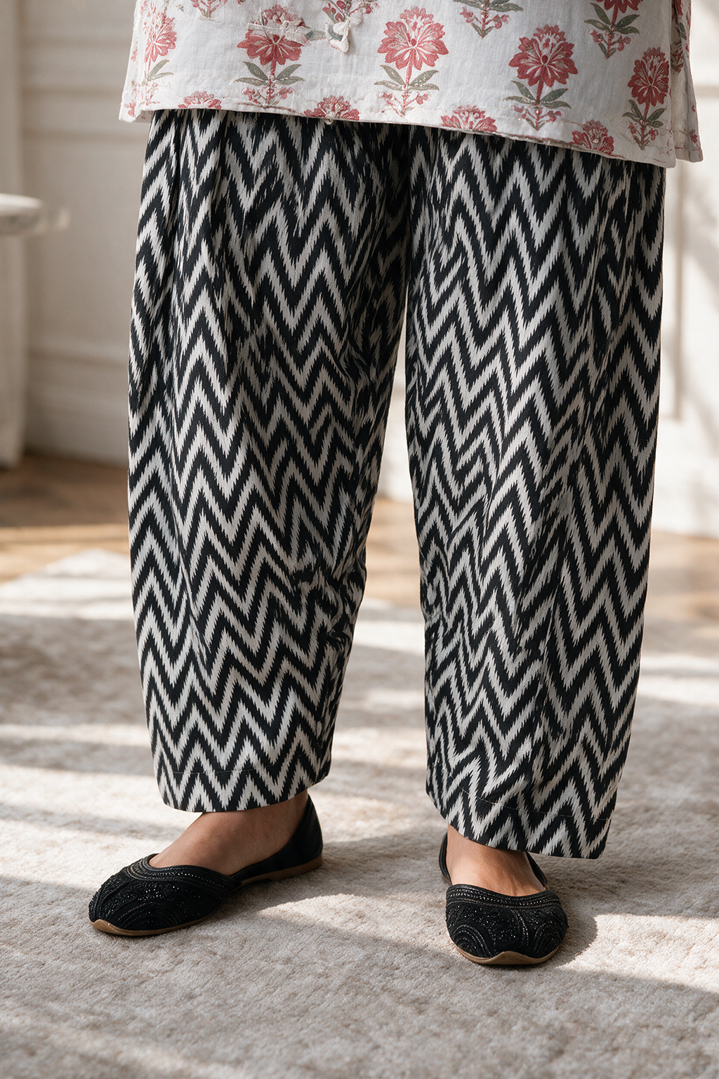 Embroidered Kurta Trouser - 3086