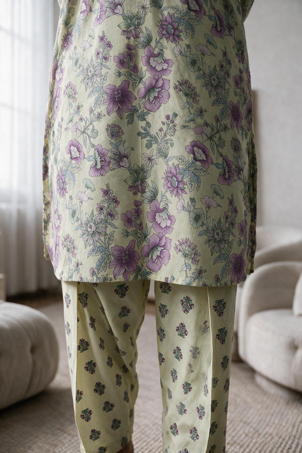Embroidered Kurta Trouser - 3105