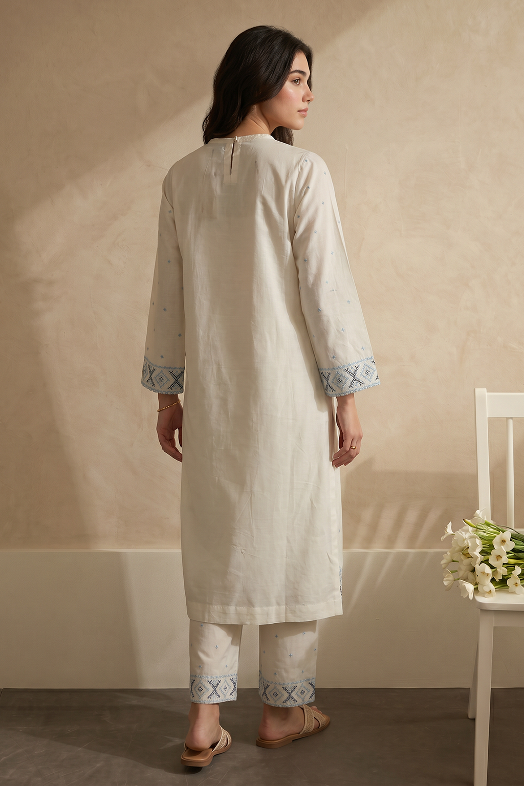 Embroidered Kurta Trouser - 3208