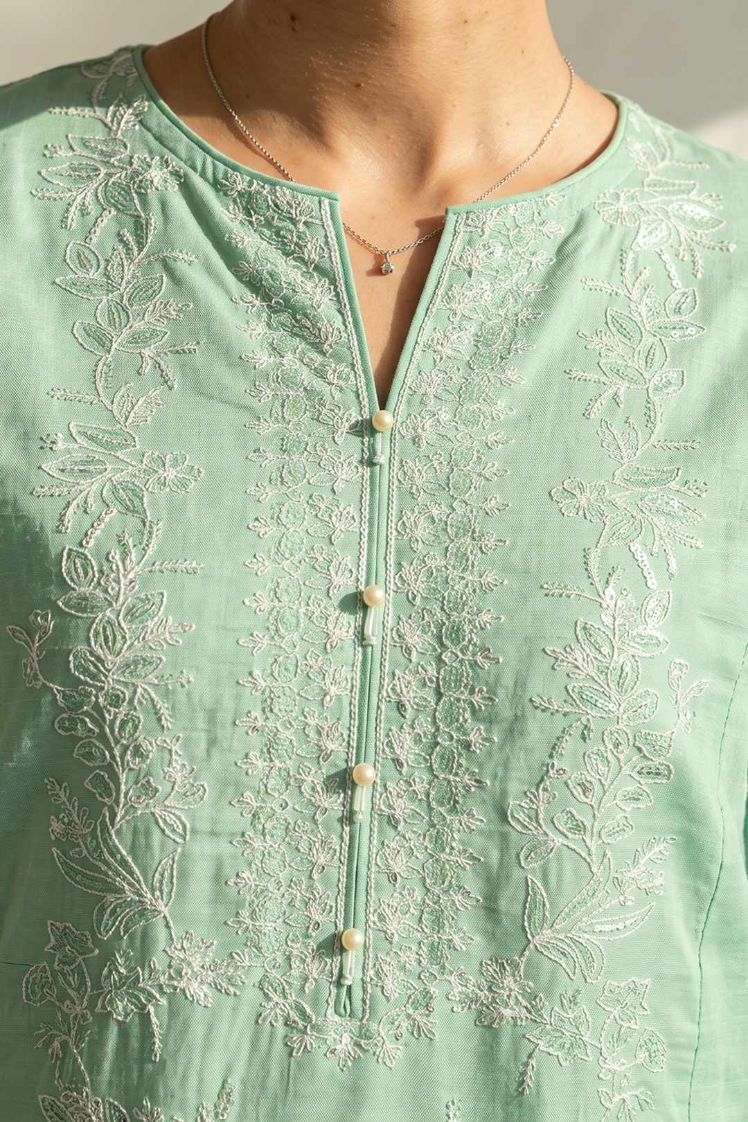 Embroidered Kurta Trouser - 3210
