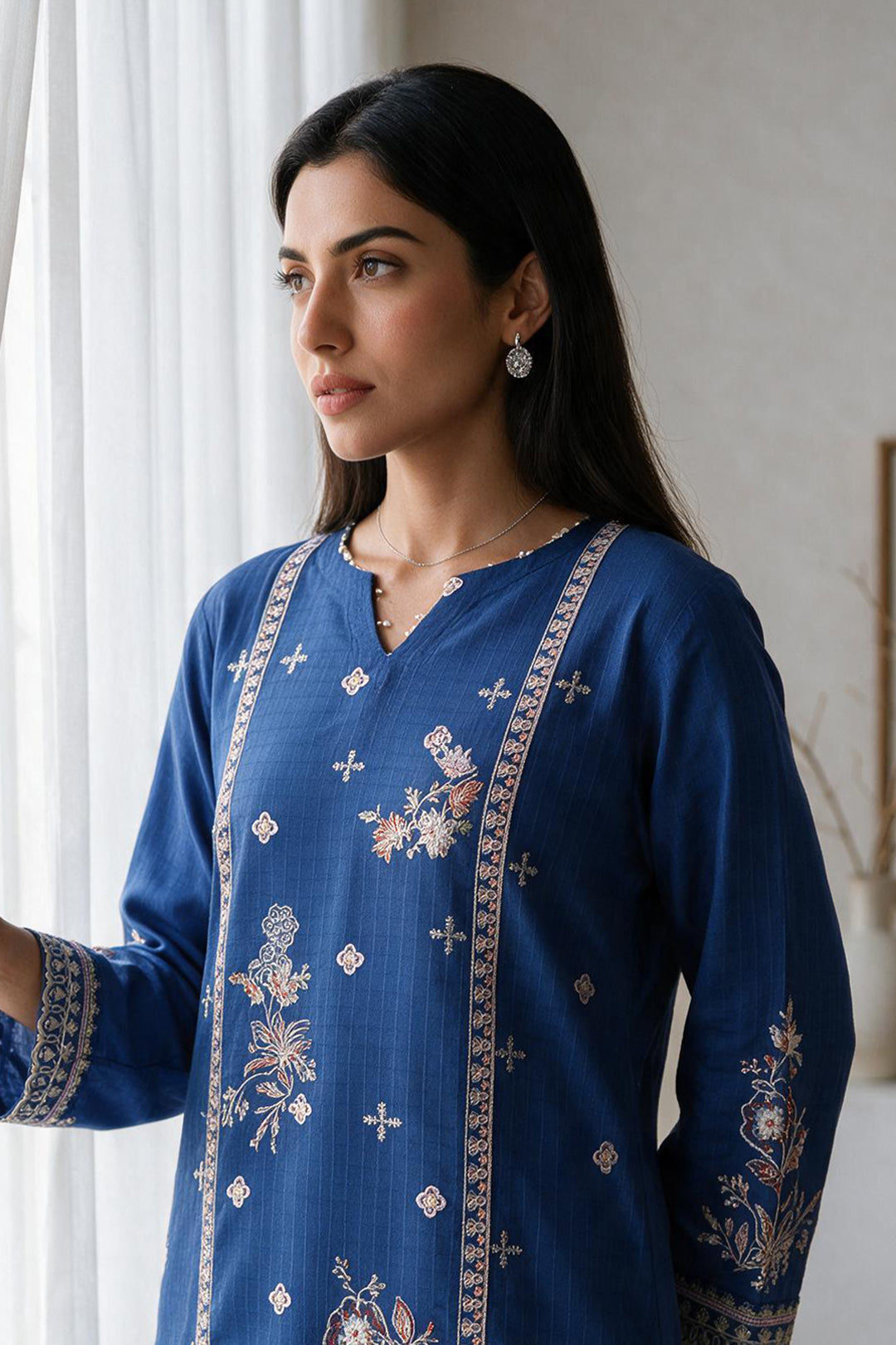 Embroidered Kurta Trouser - 3347