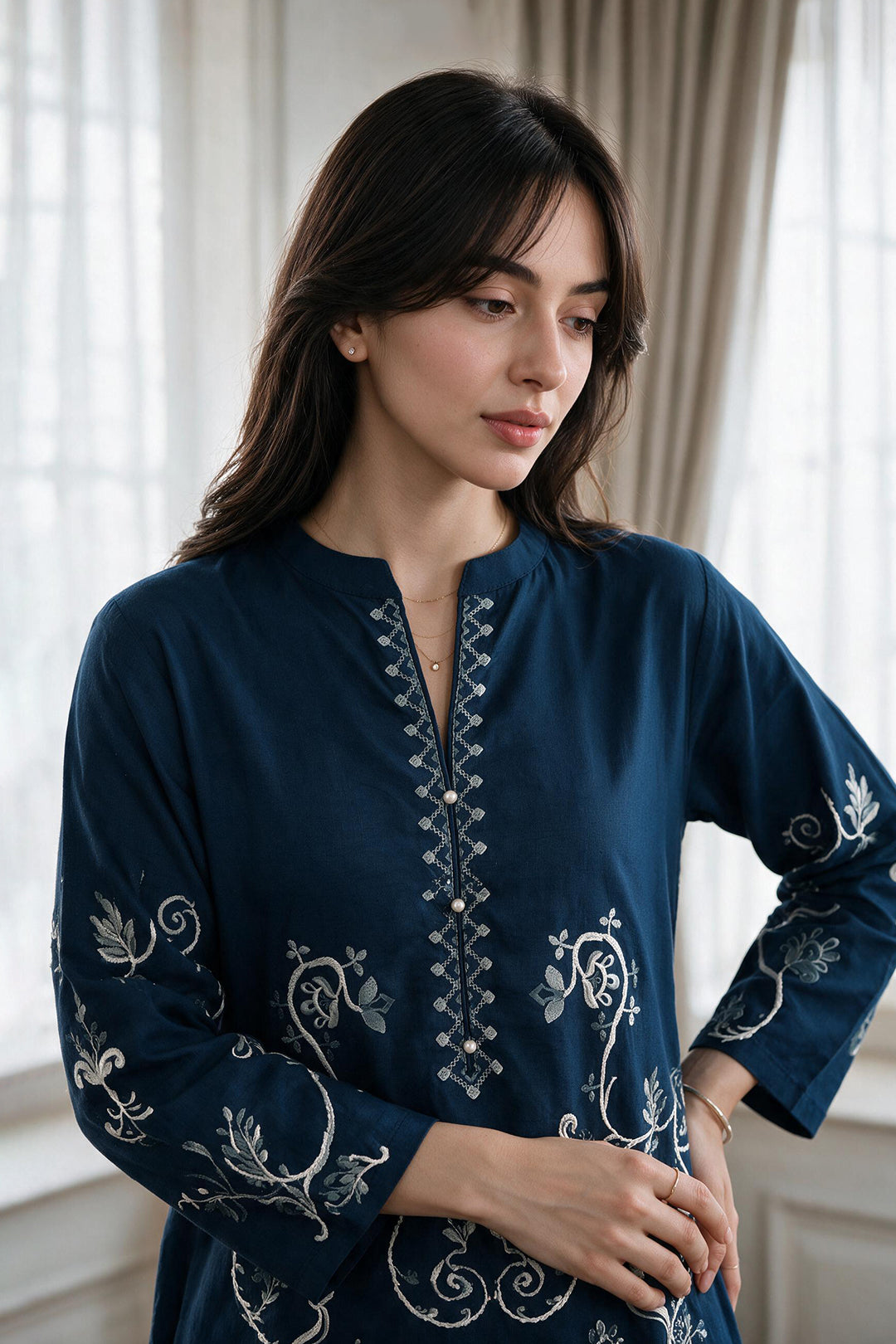 Embroidered Kurta Trouser - 3353