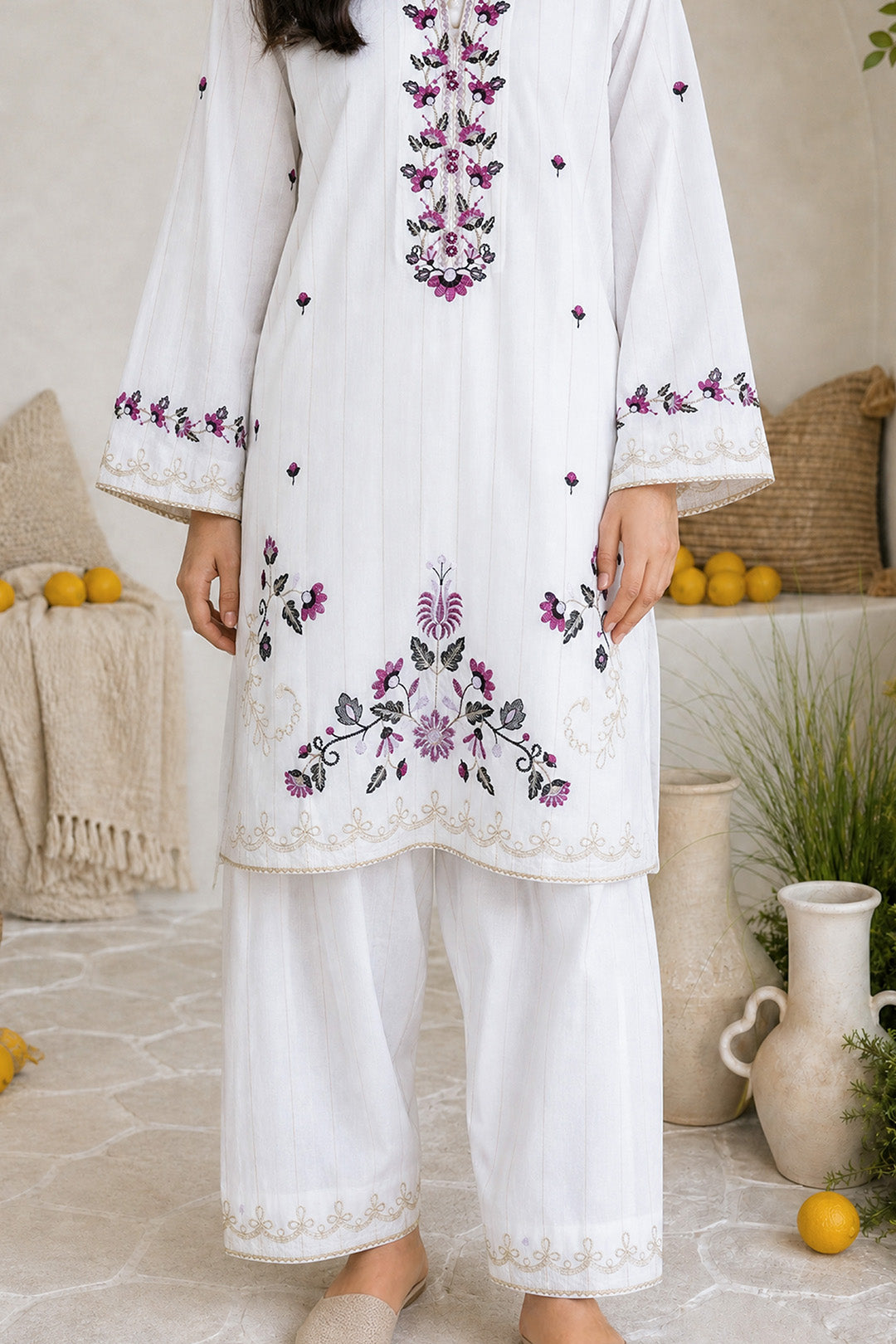 Embroidered Kurta Trouser - 3354