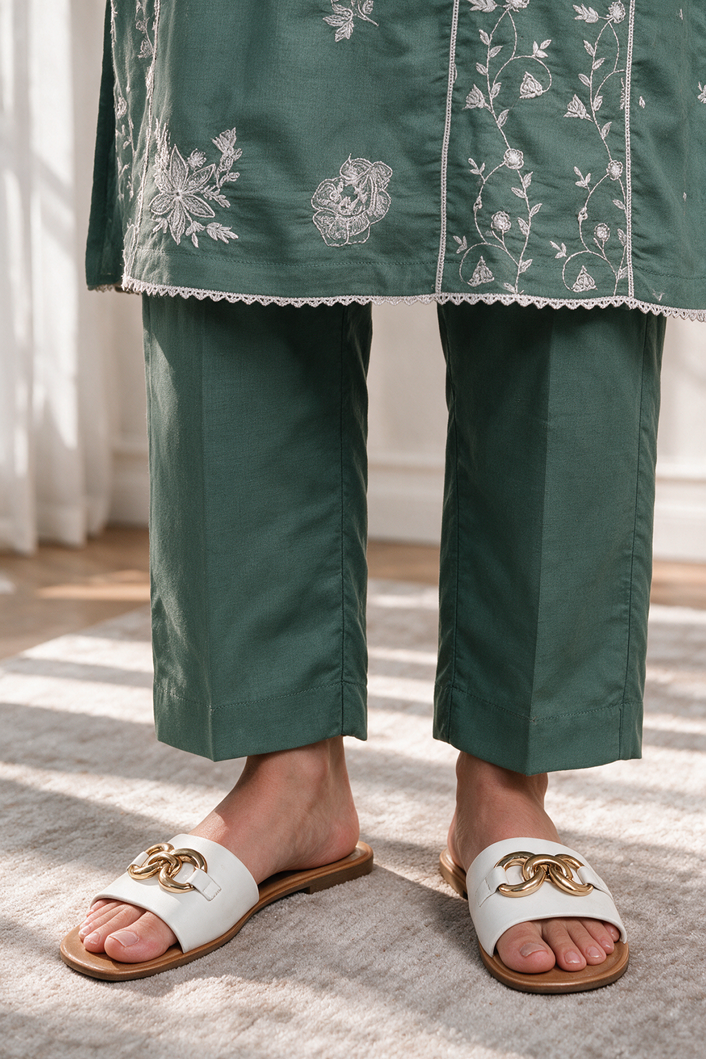 Embroidered Kurta Trouser - 3357