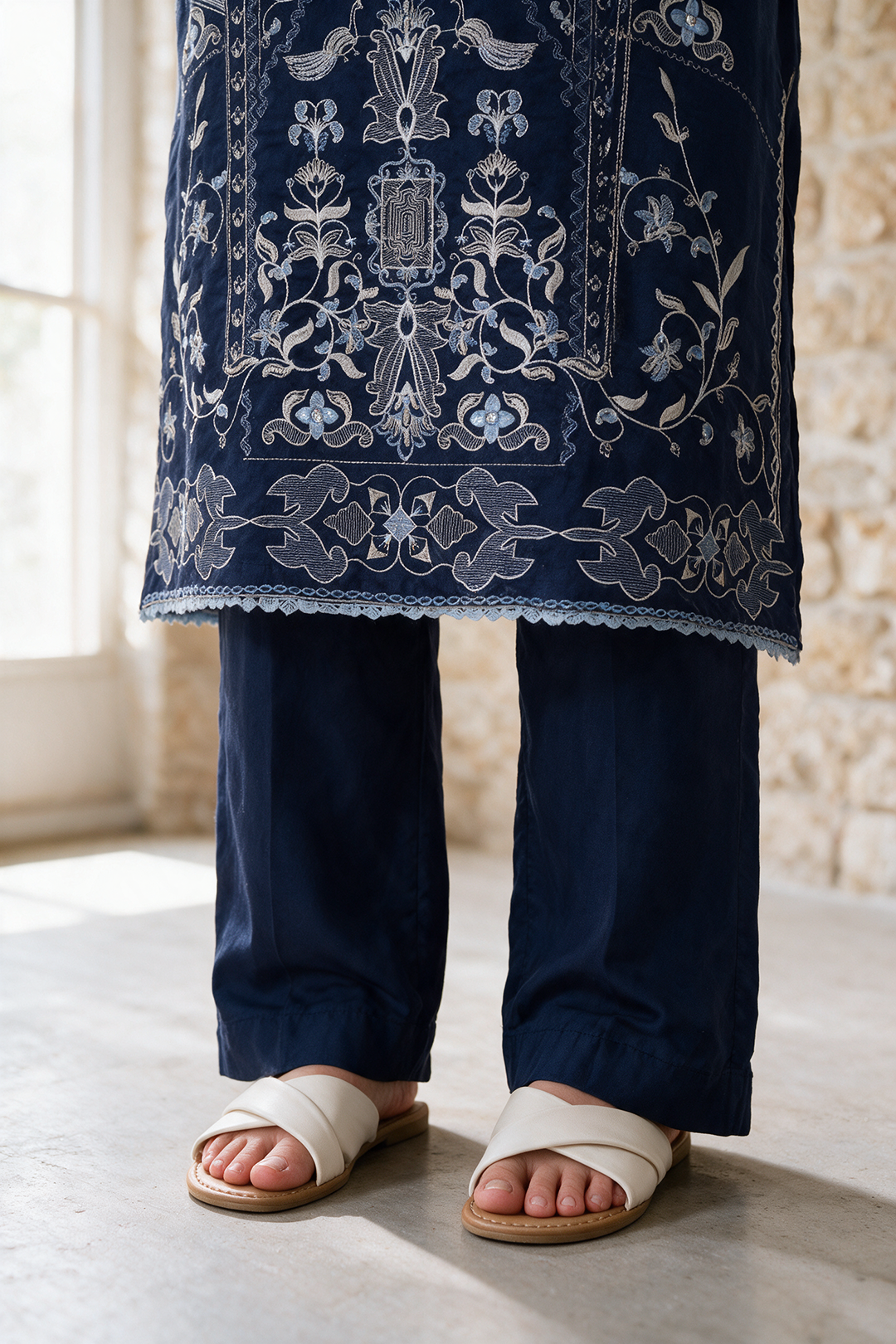 Embroidered Kurta Trouser - 3435