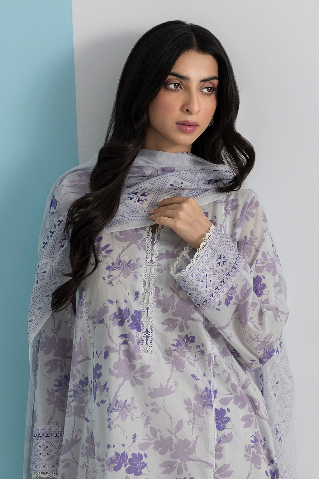Kurta Dupatta Trouser - 1944