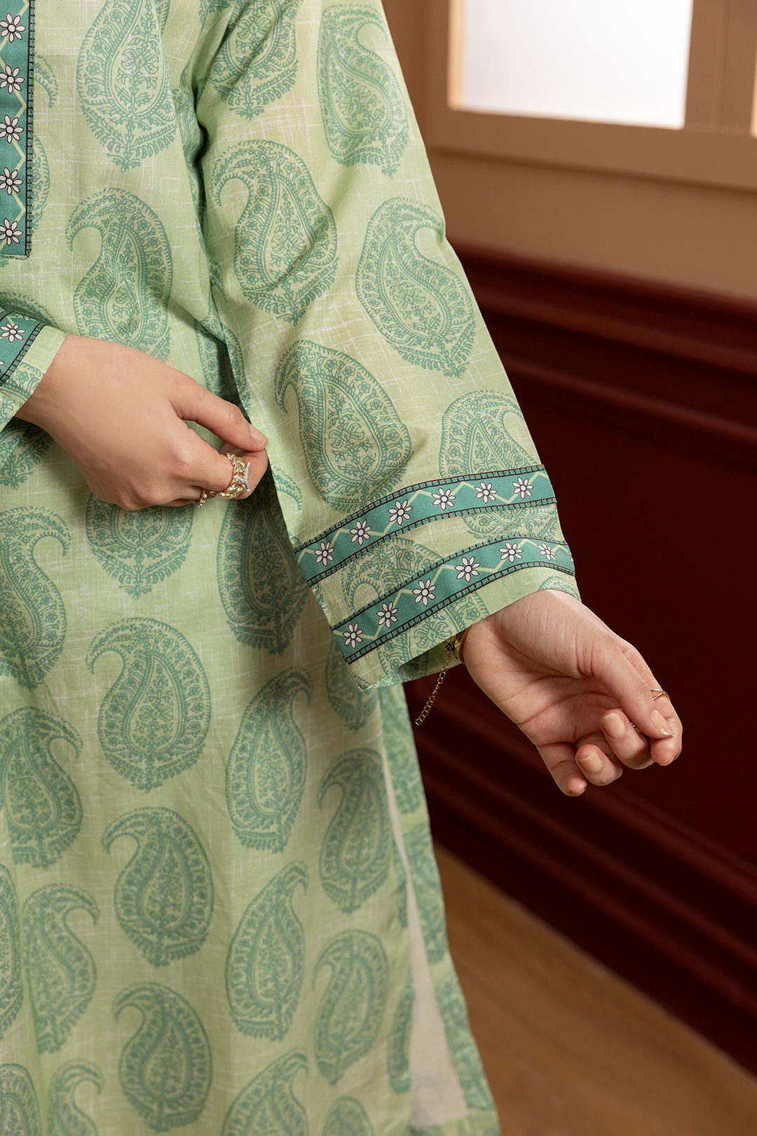 Kurta Dupatta Trouser - 1946