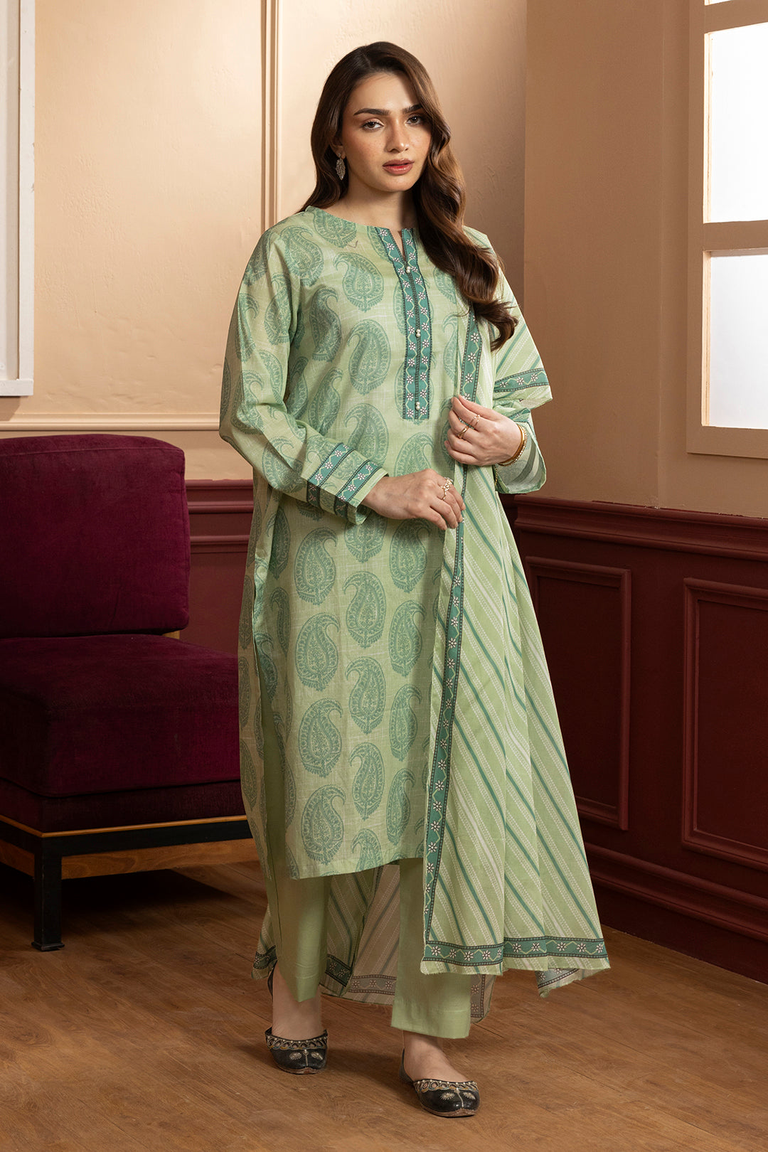 Kurta Dupatta Trouser - 1946
